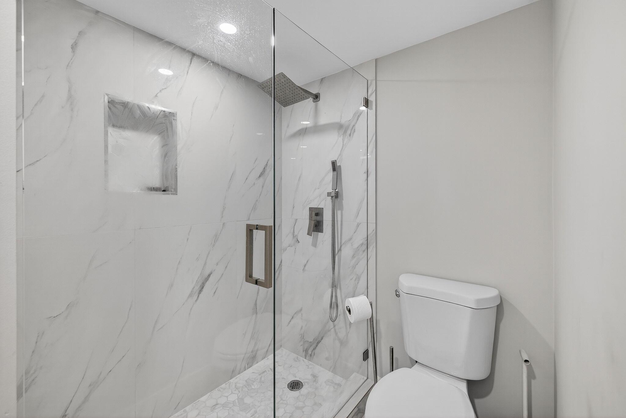SHADOW WOOD CONDO - Residential