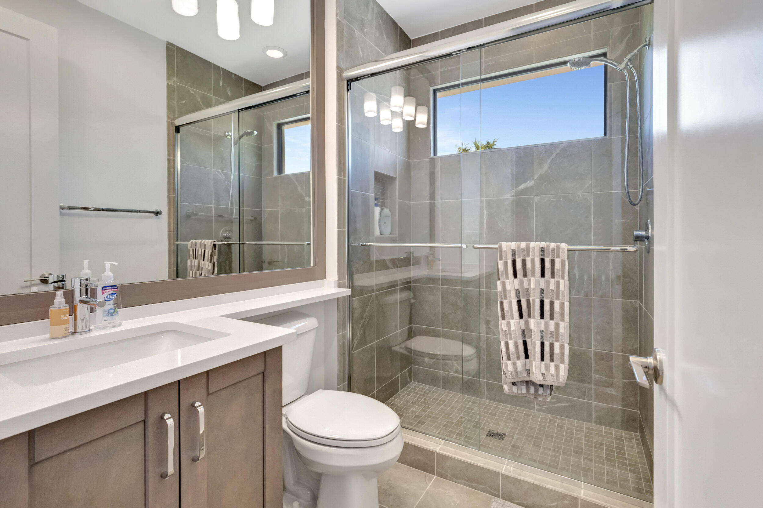 LOTUS-BRIDGES MIZNER PUD BRIDGES SOUTH PLAT ON - Residential