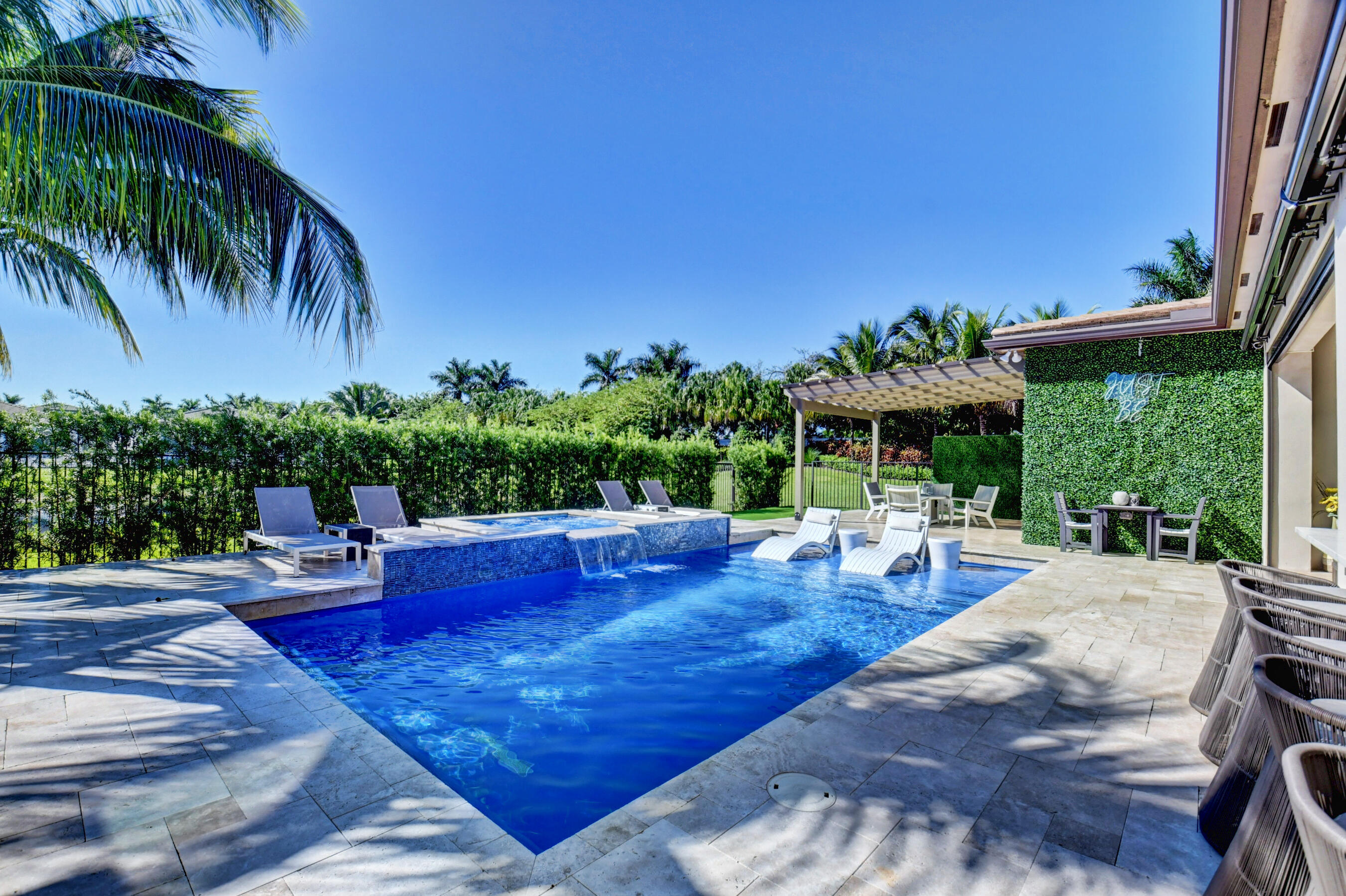 LOTUS-BRIDGES MIZNER PUD BRIDGES SOUTH PLAT ON - Residential