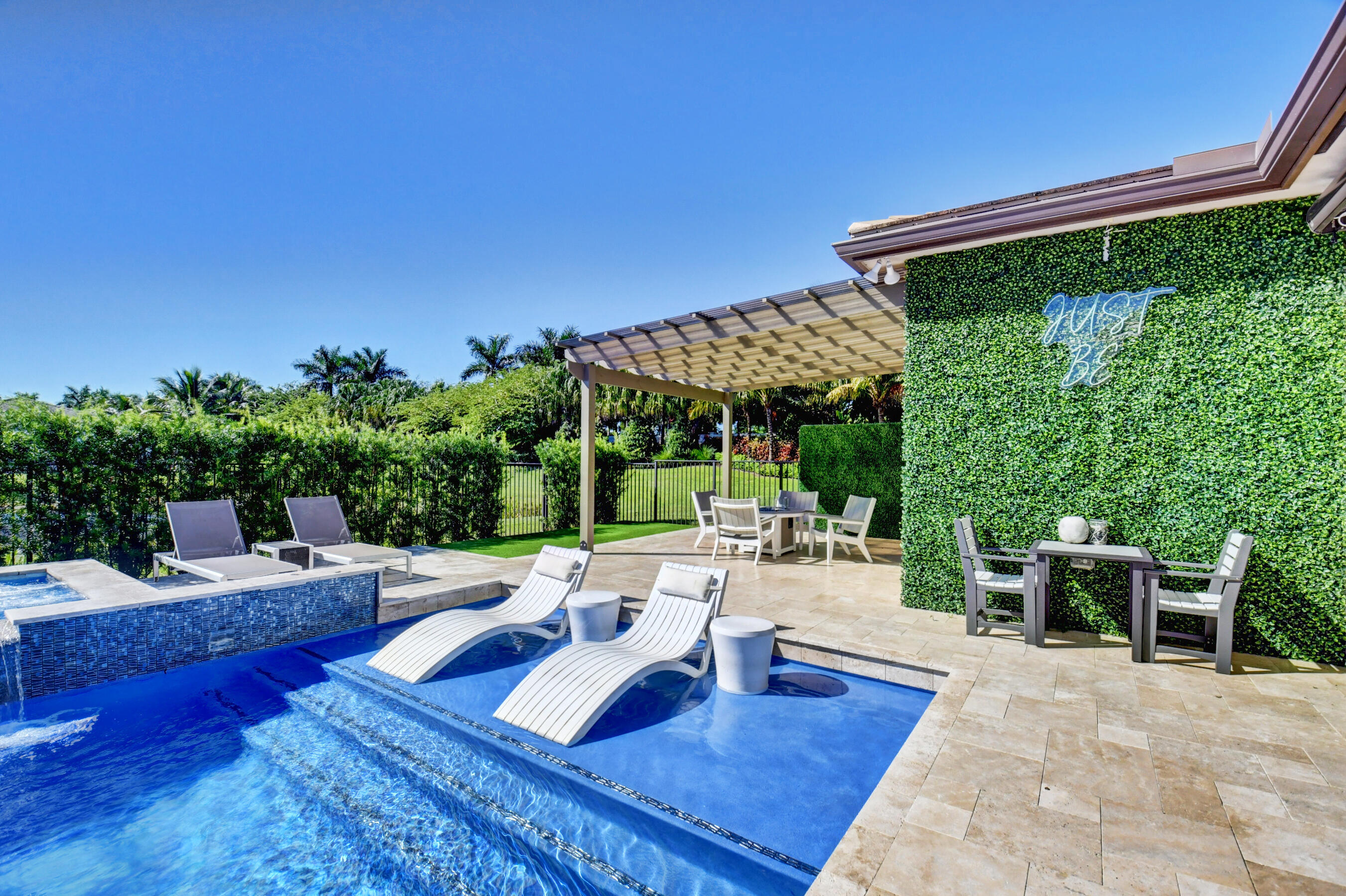 LOTUS-BRIDGES MIZNER PUD BRIDGES SOUTH PLAT ON - Residential