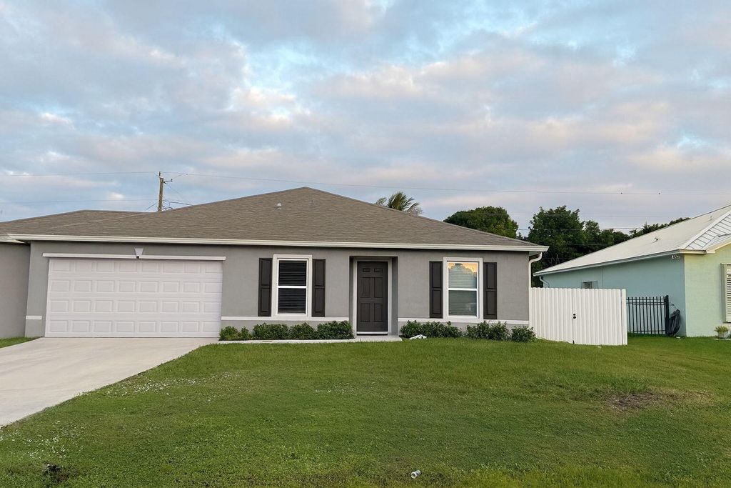 Photo of 2507 SE Charleston Drive, Port Saint Lucie, FL 34952 (MLS # R11168505)