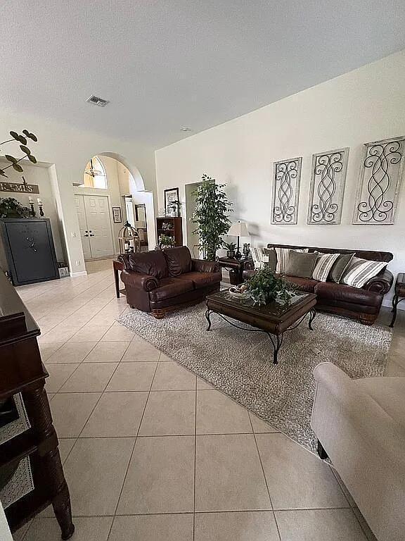 MAIDSTONE - Residential