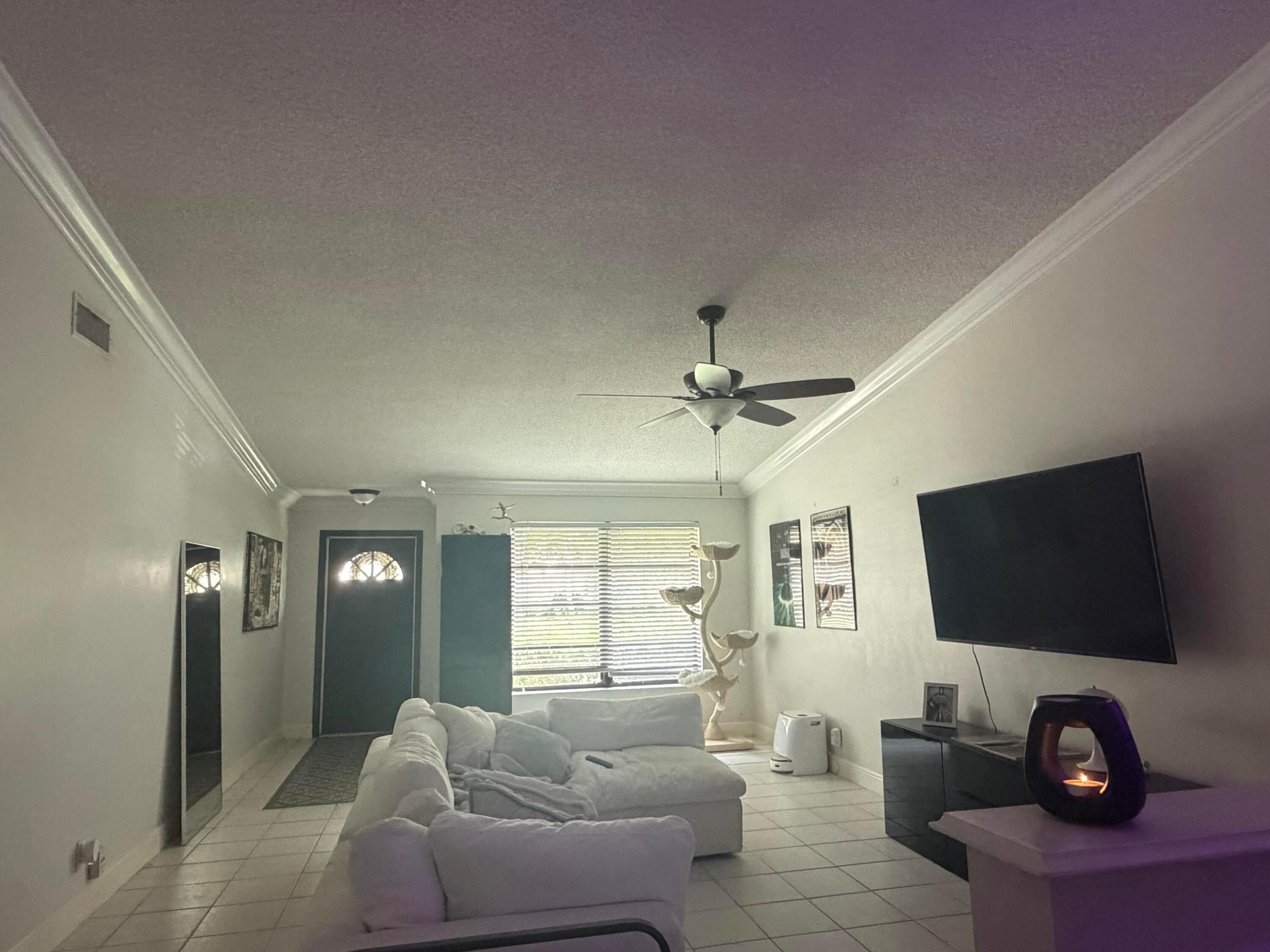 CORAL SPRINGS UNIVERSITY DRIVE - Residential Income