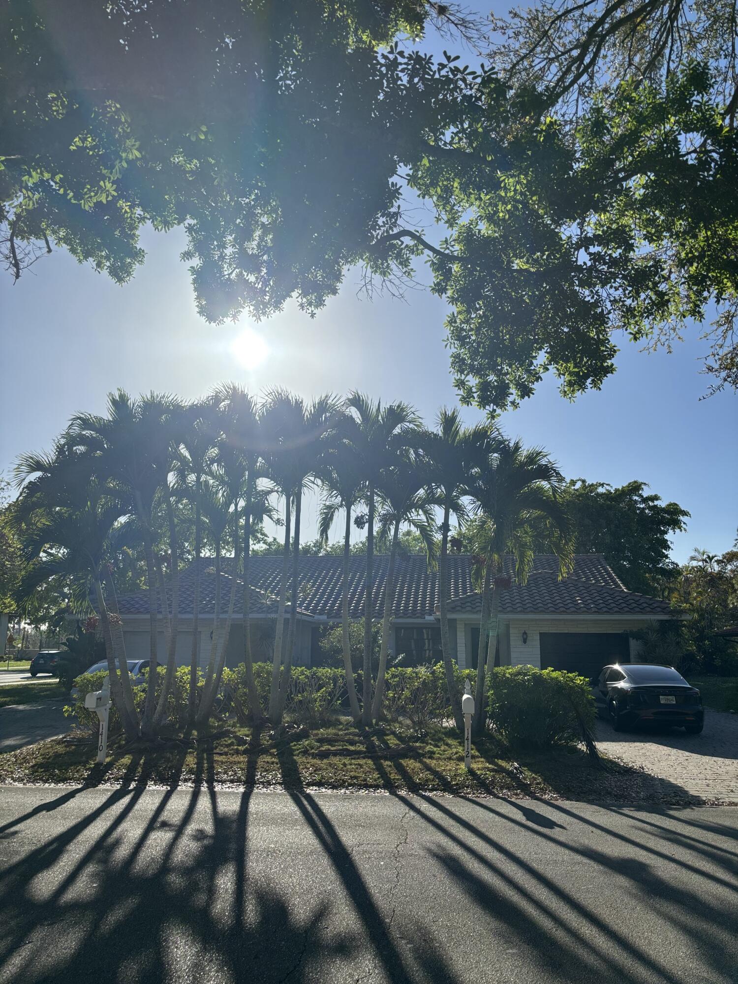 CORAL SPRINGS UNIVERSITY DRIVE - Residential Income