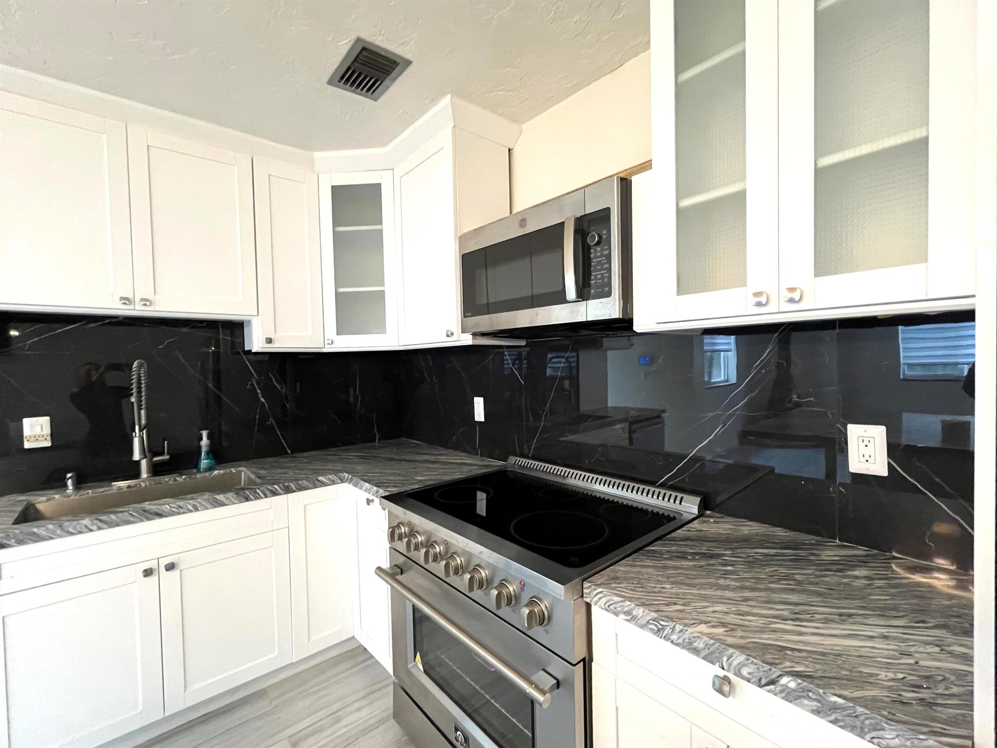 CYPRESS COVE ESTATES SEC - Residential