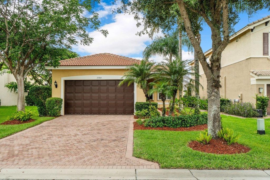 Photo of 11583 Ponywalk Trail, Boynton Beach, FL 33473 (MLS # R10725420)