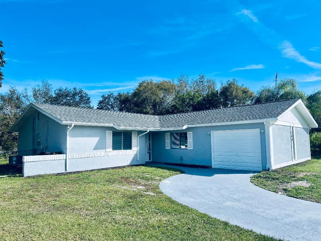Photo of 266 SW Bridgeport Drive SW, Port Saint Lucie, FL 34953 (MLS # R10956172)