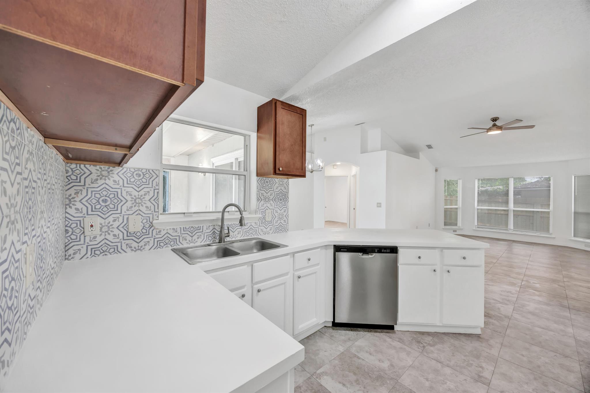 COUNTRY CREEK UNIT 09 - Residential