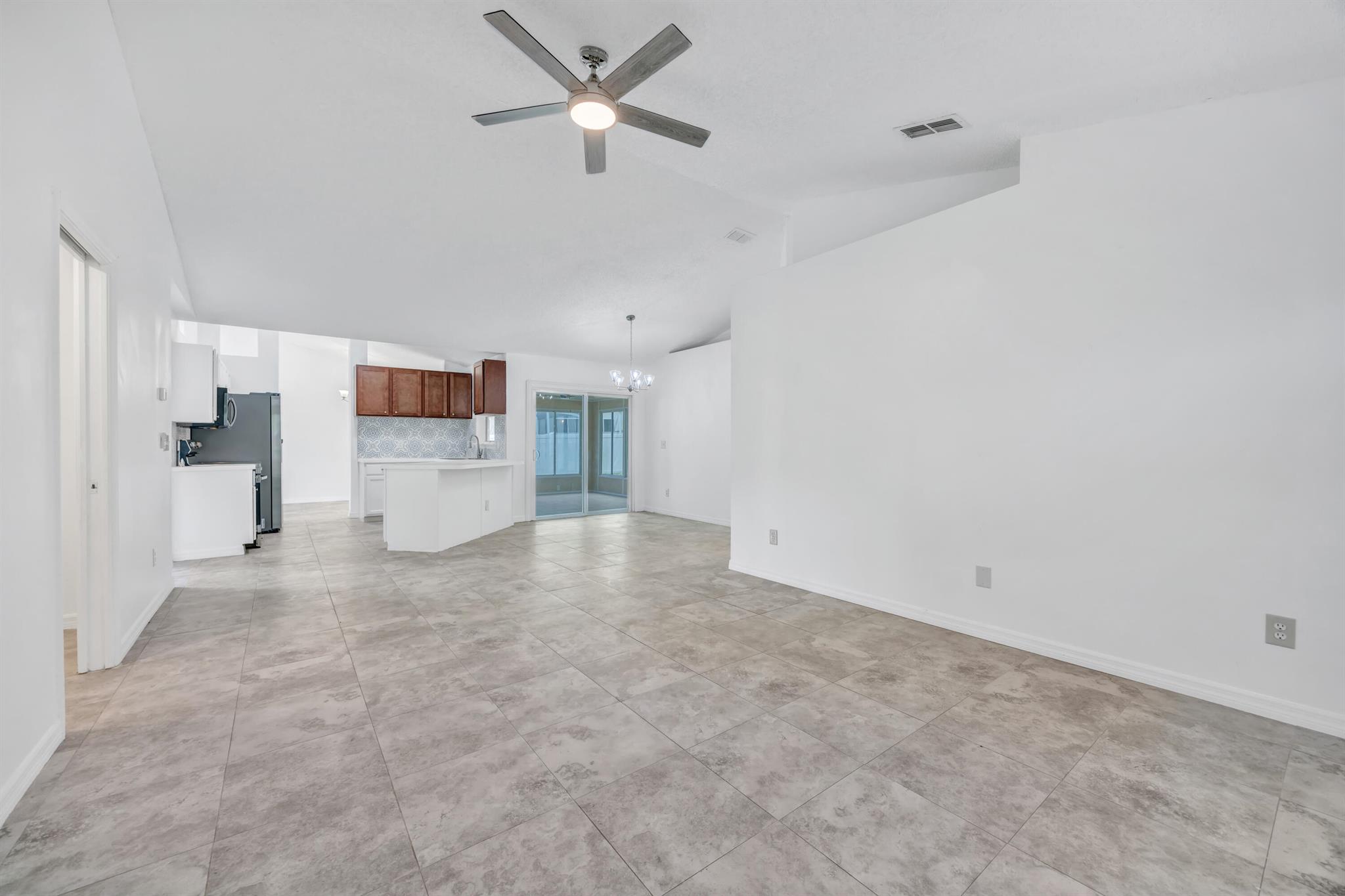 COUNTRY CREEK UNIT 09 - Residential