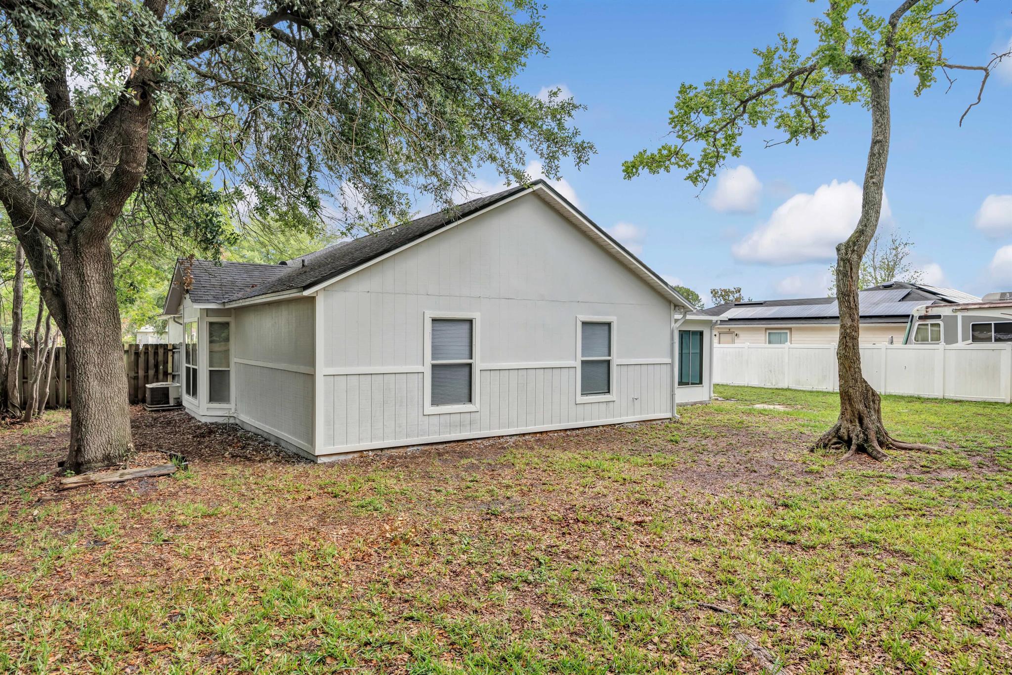 COUNTRY CREEK UNIT 09 - Residential