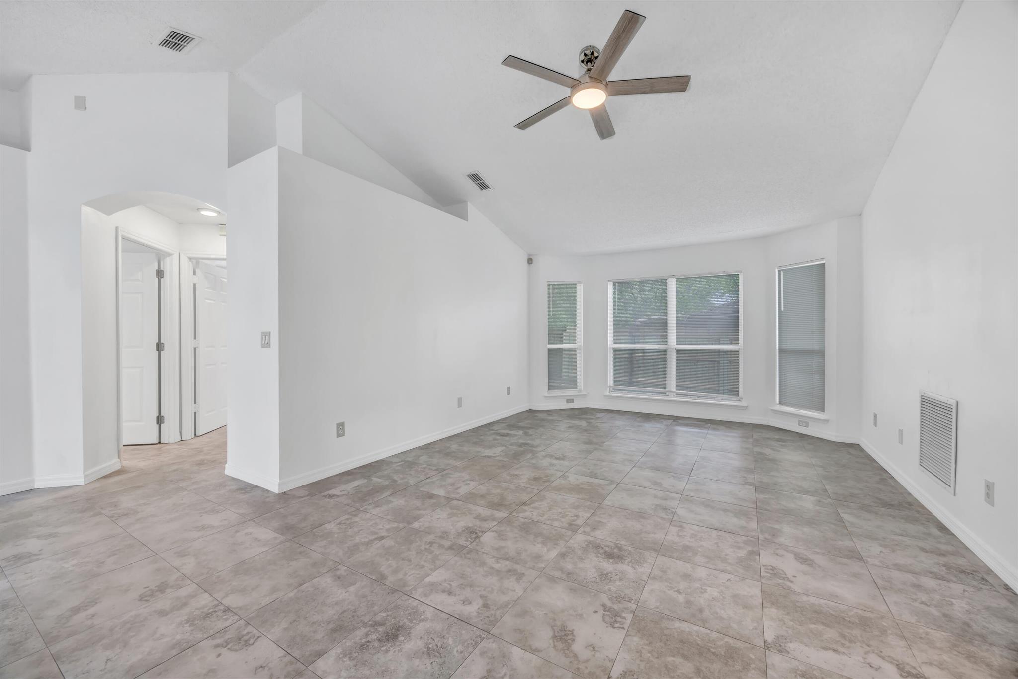 COUNTRY CREEK UNIT 09 - Residential