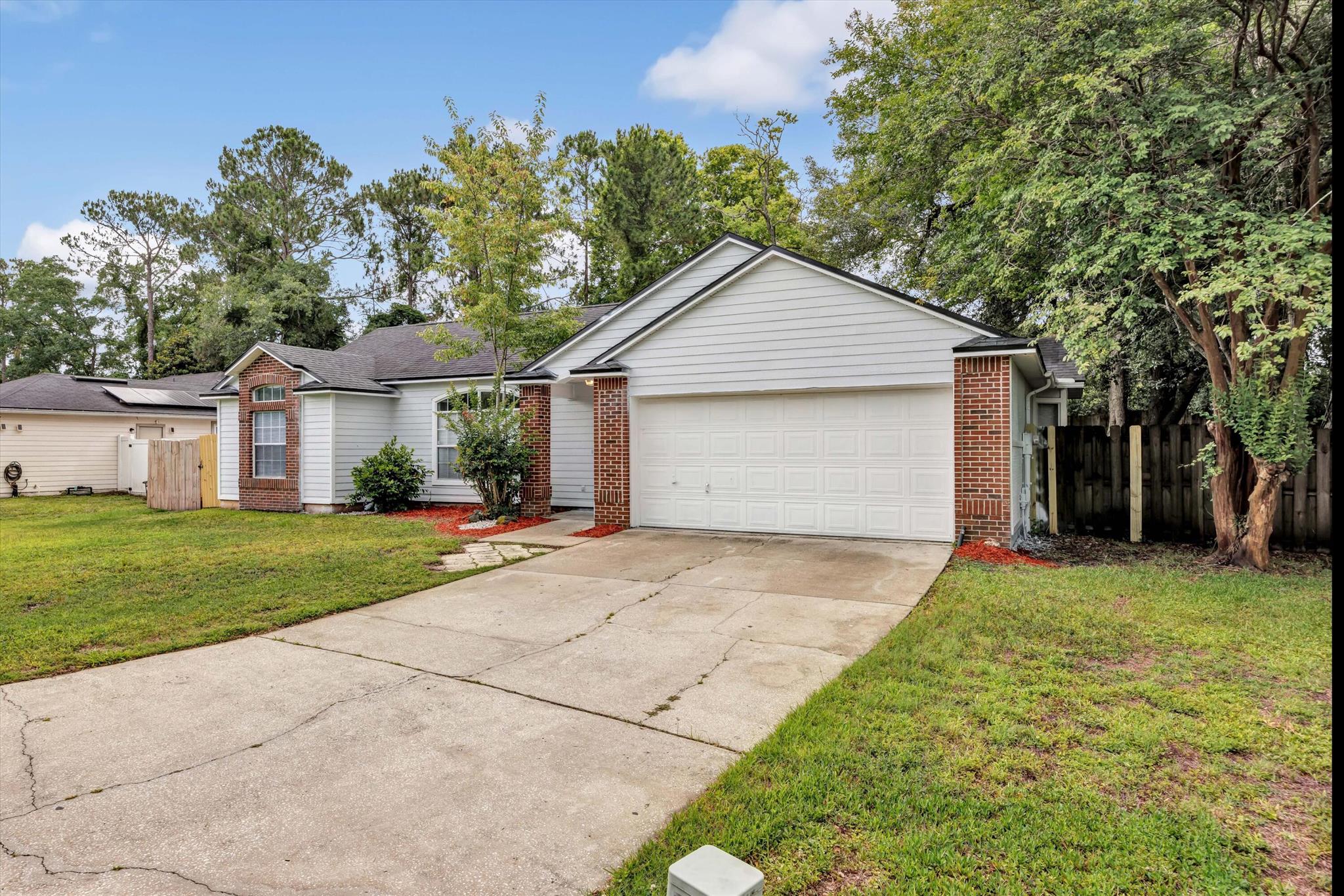 COUNTRY CREEK UNIT 09 - Residential