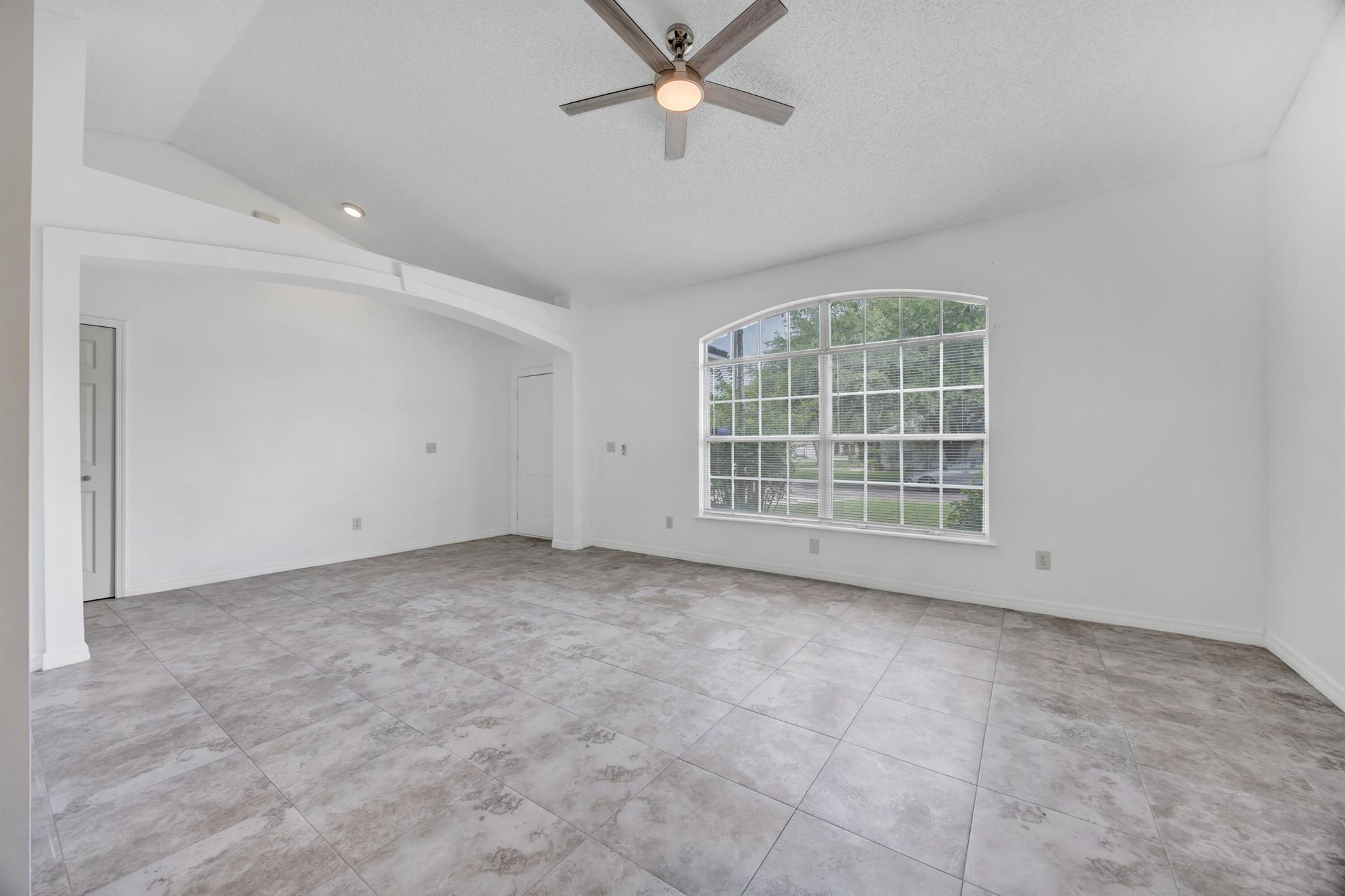 COUNTRY CREEK UNIT 09 - Residential