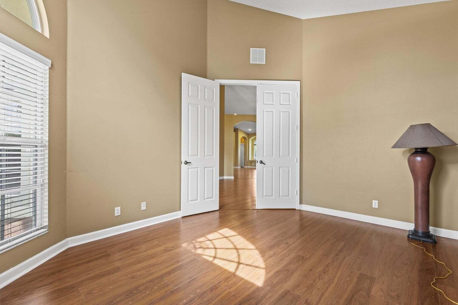 PORT ST LUCIE SECTION 33 - Residential