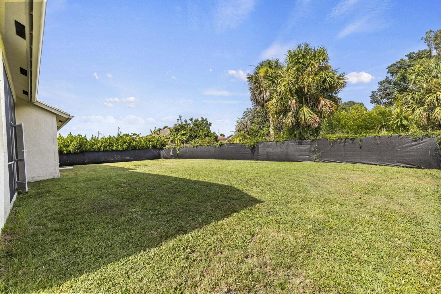 PORT ST LUCIE SECTION 33 - Residential