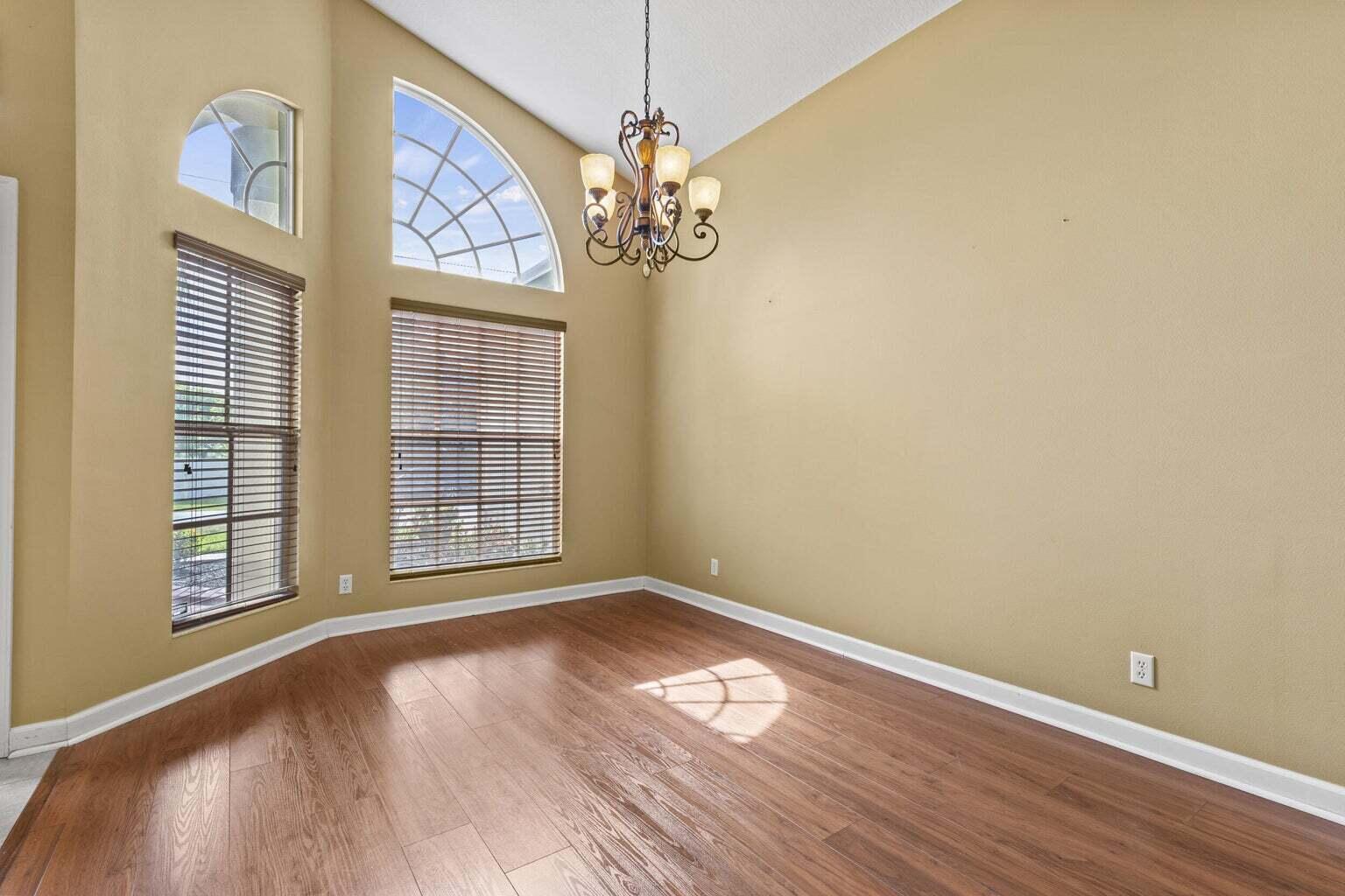 PORT ST LUCIE SECTION 33 - Residential