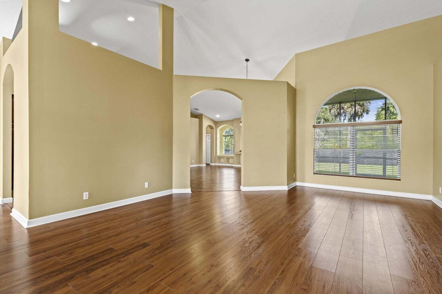 PORT ST LUCIE SECTION 33 - Residential