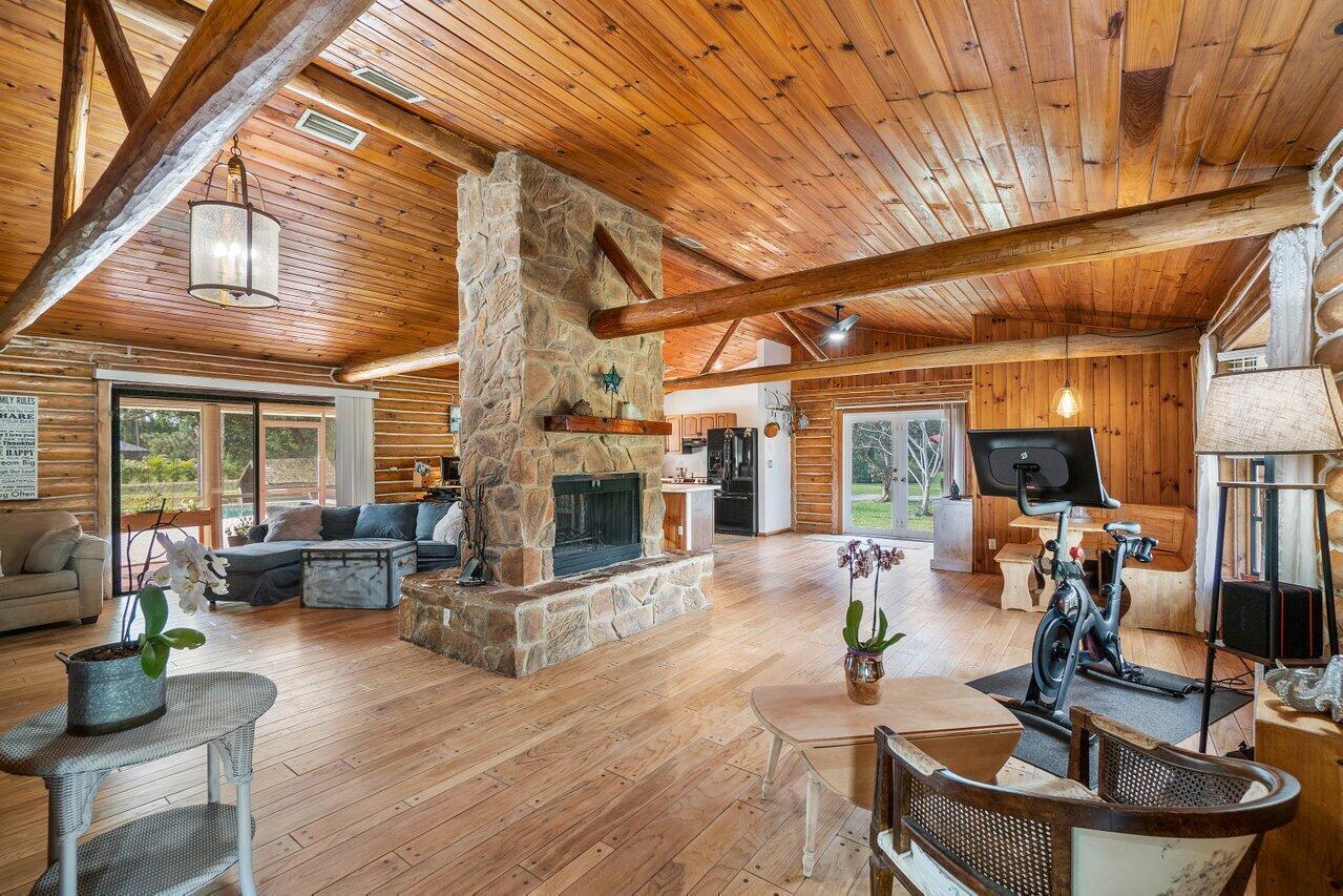 6752 146th Road N