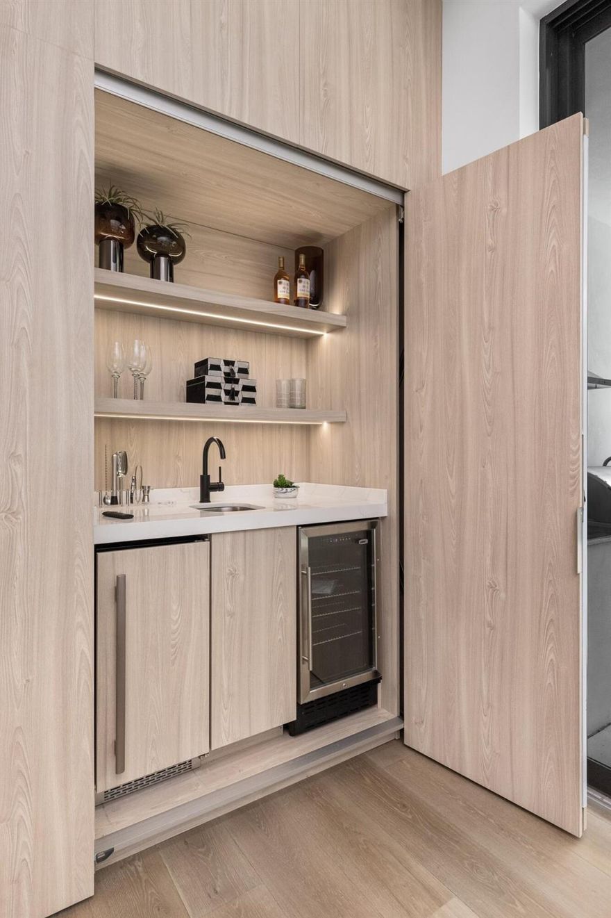 Luxury coastal living has never been more inviting in East Delray Beach. This modern-style, brand-new construction residence offers the highest quality finishes paired with a thoughtful floor plan. This elegant Lake Ida home is a turnkey gem, with 4 bedrooms and 4.5 baths across 5,079 +/- total square feet, 4,350 +/- of which are under air.Impeccably designed interiors and lushly landscaped exteriors create the perfect backdrop for living and entertaining. The open-concept layout is elevated with 10-inch wide plank engineered oak flooring and dramatic ceiling details with hidden shade pockets and LED cove lighting.