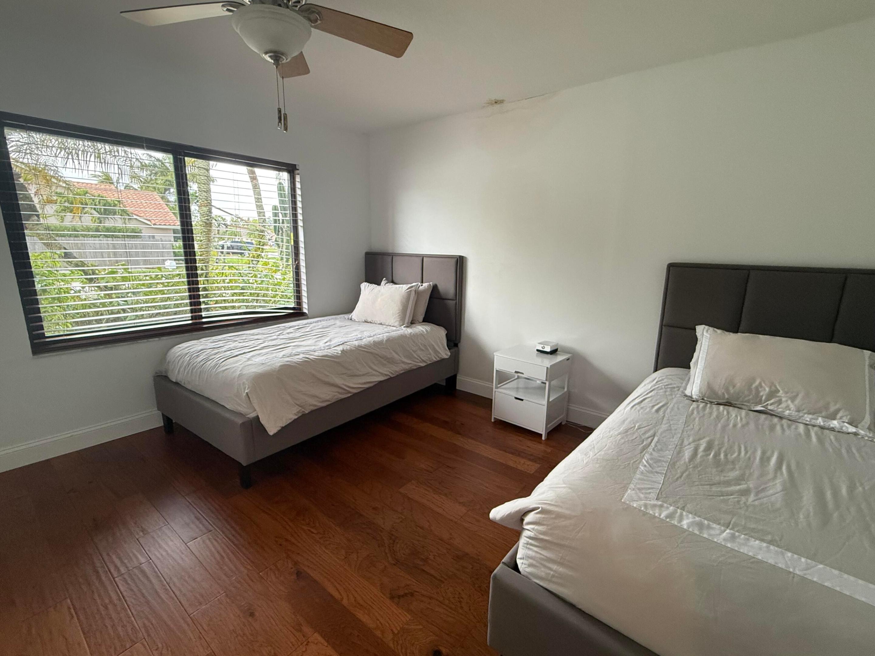 SUN VALLEY 2 - Residential Lease