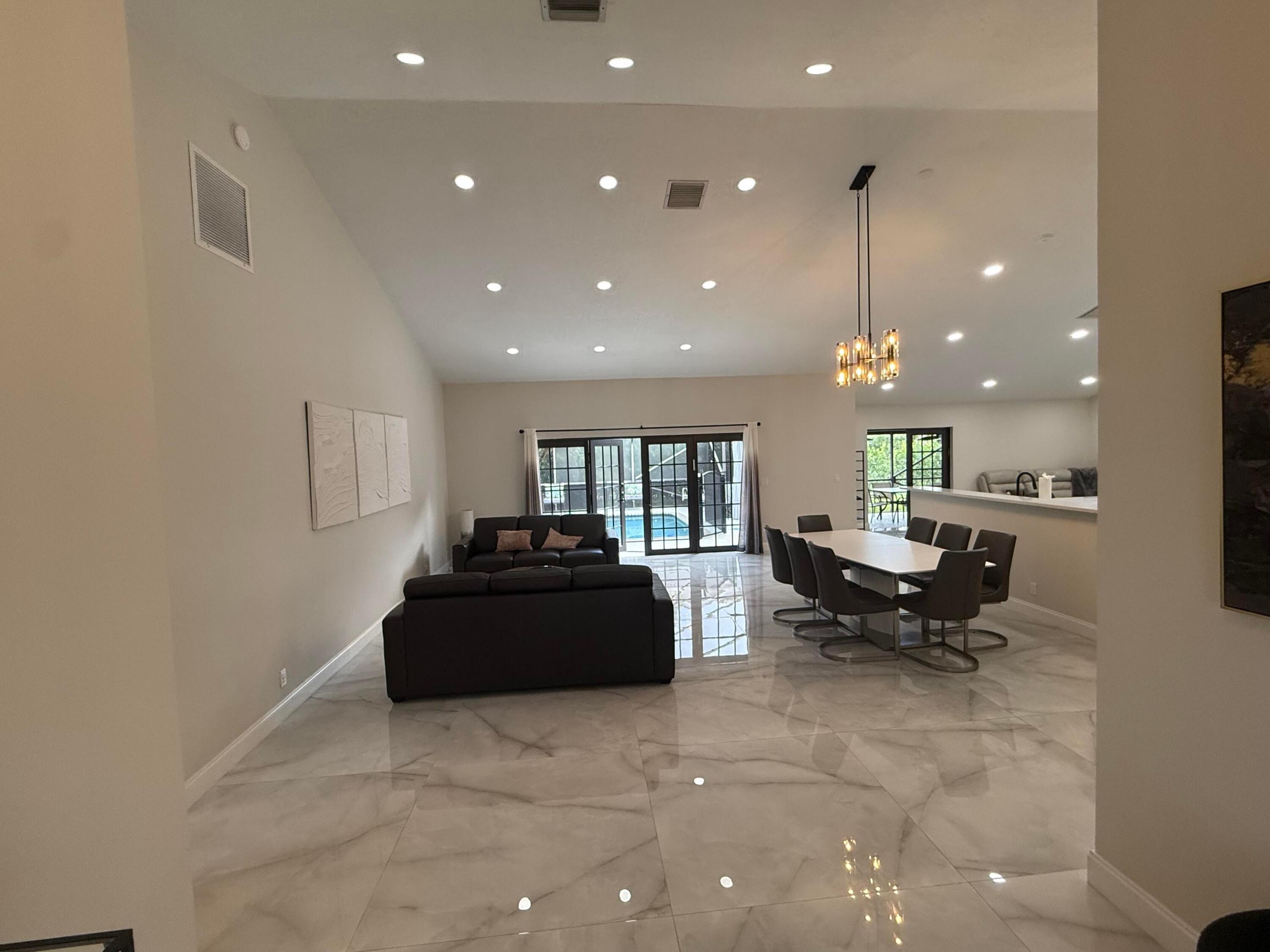 SUN VALLEY 2 - Residential Lease