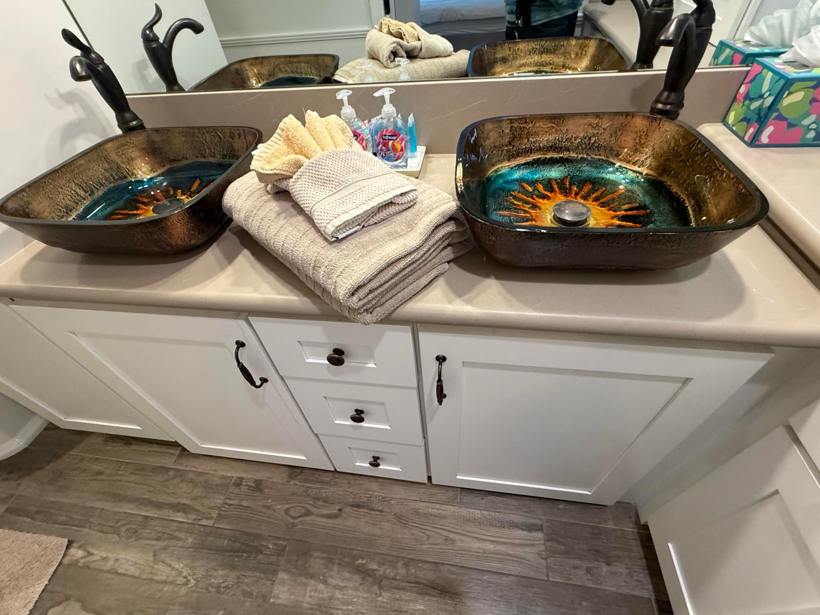 SUN VALLEY 2 - Residential Lease