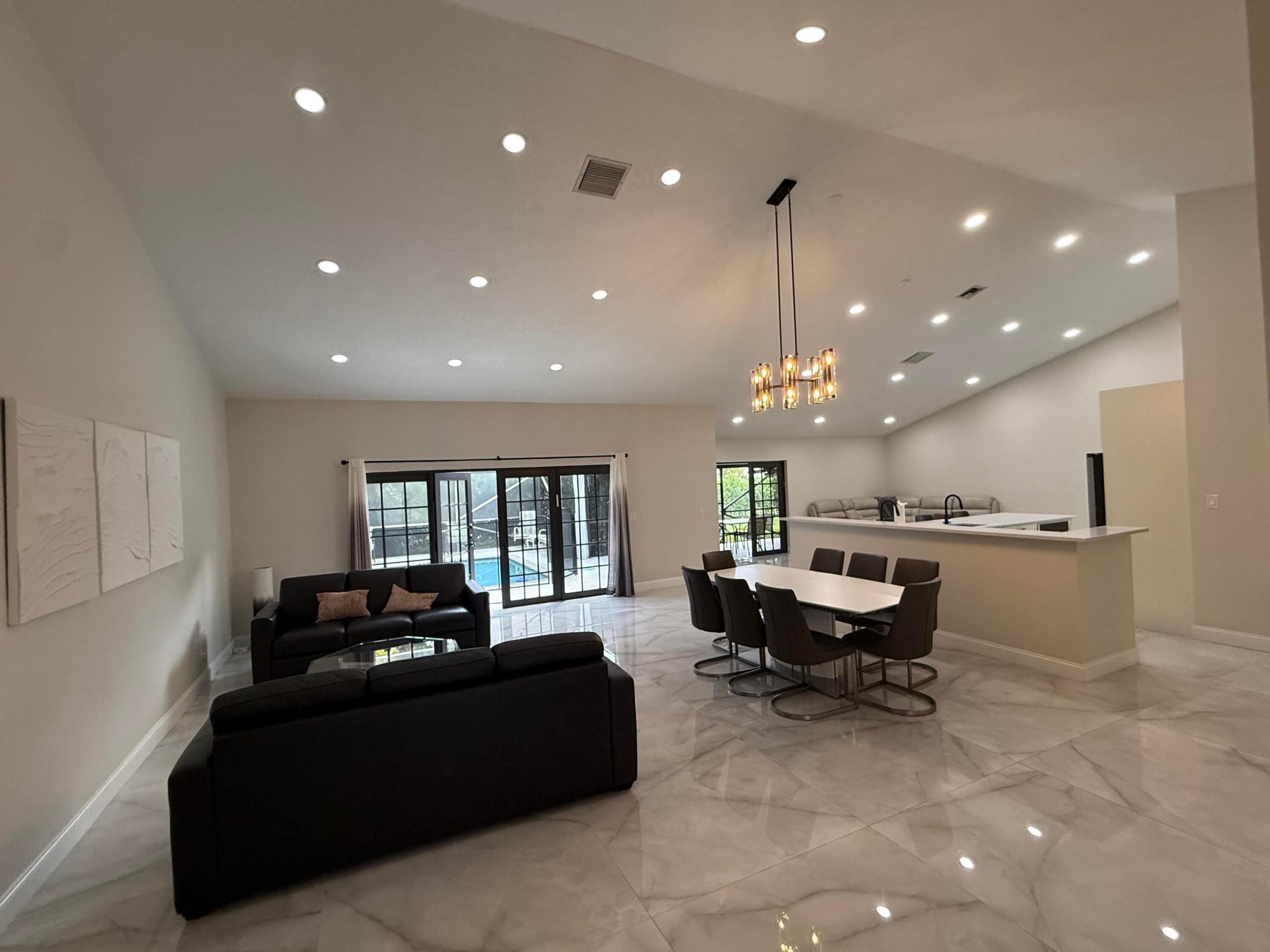 SUN VALLEY 2 - Residential Lease