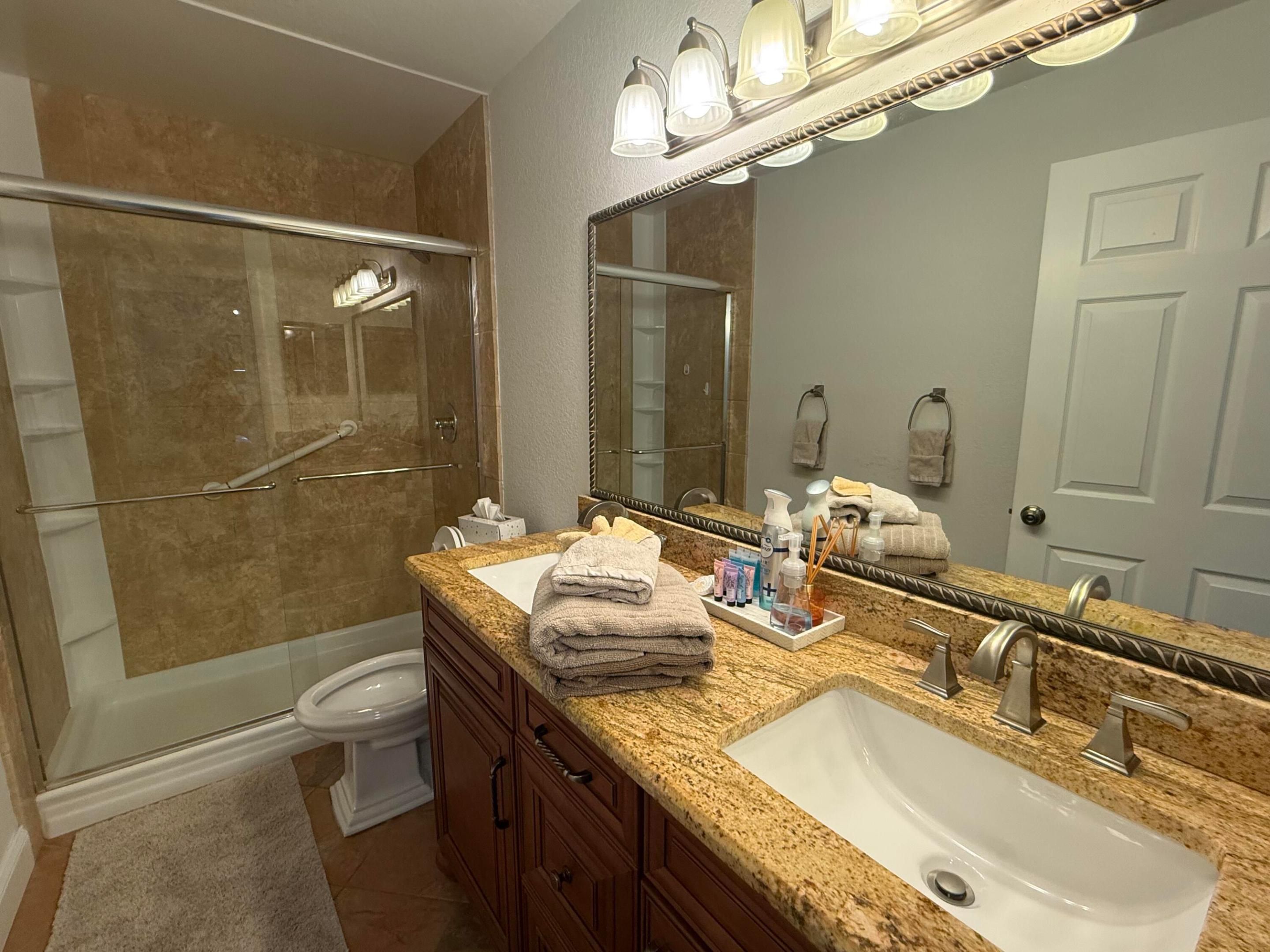 SUN VALLEY 2 - Residential Lease