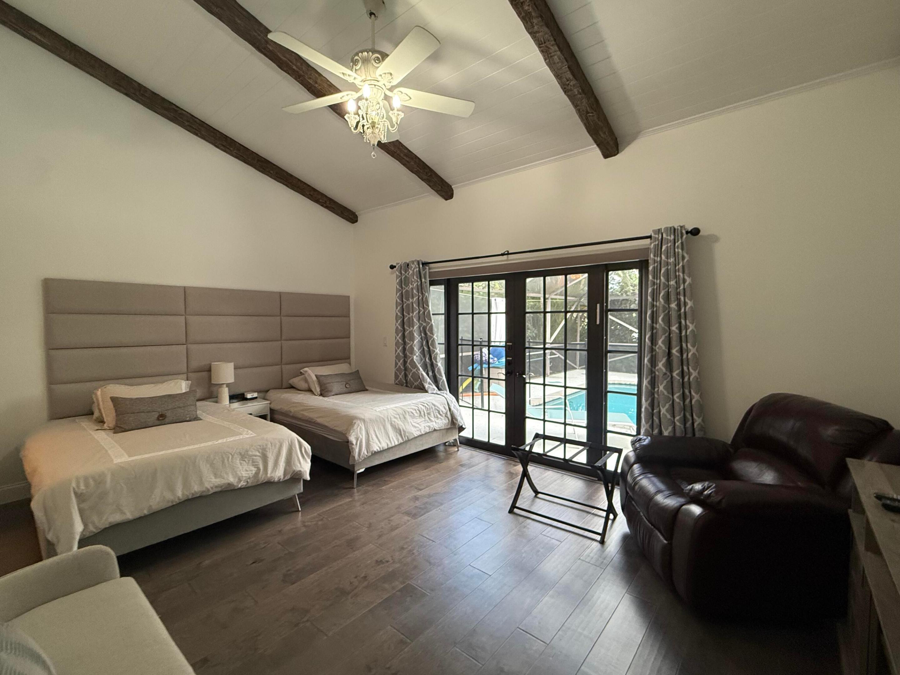 SUN VALLEY 2 - Residential Lease