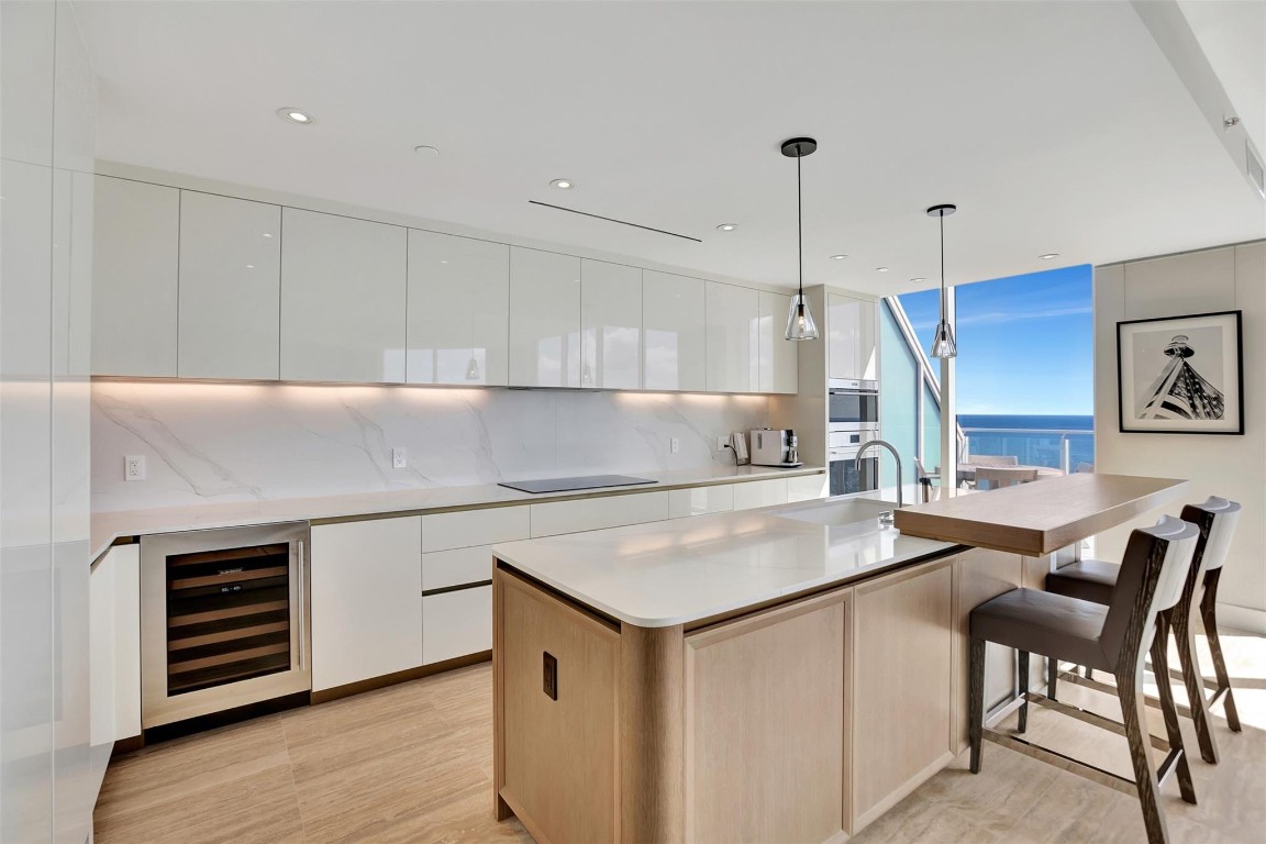 Four Seasons - Residential