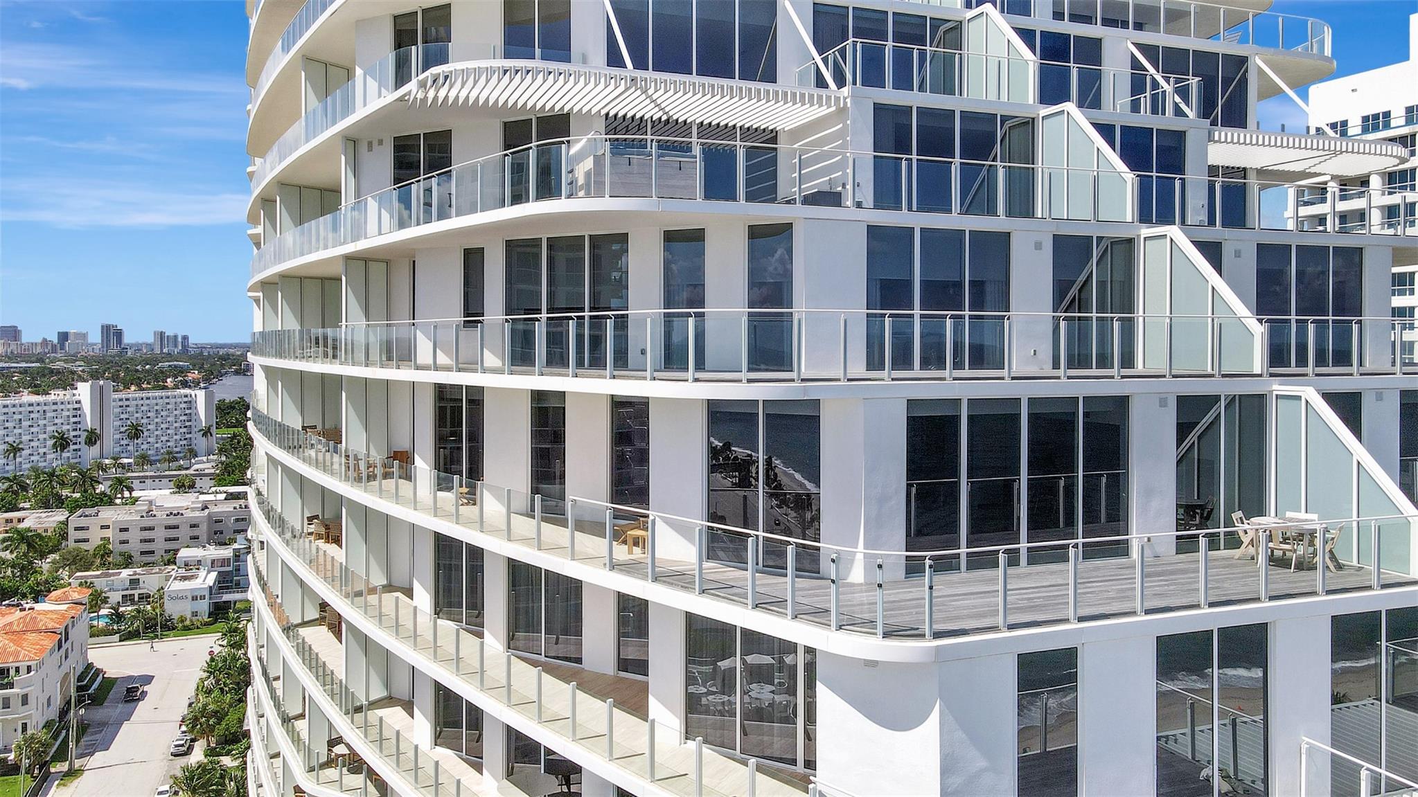 Four Seasons - Residential