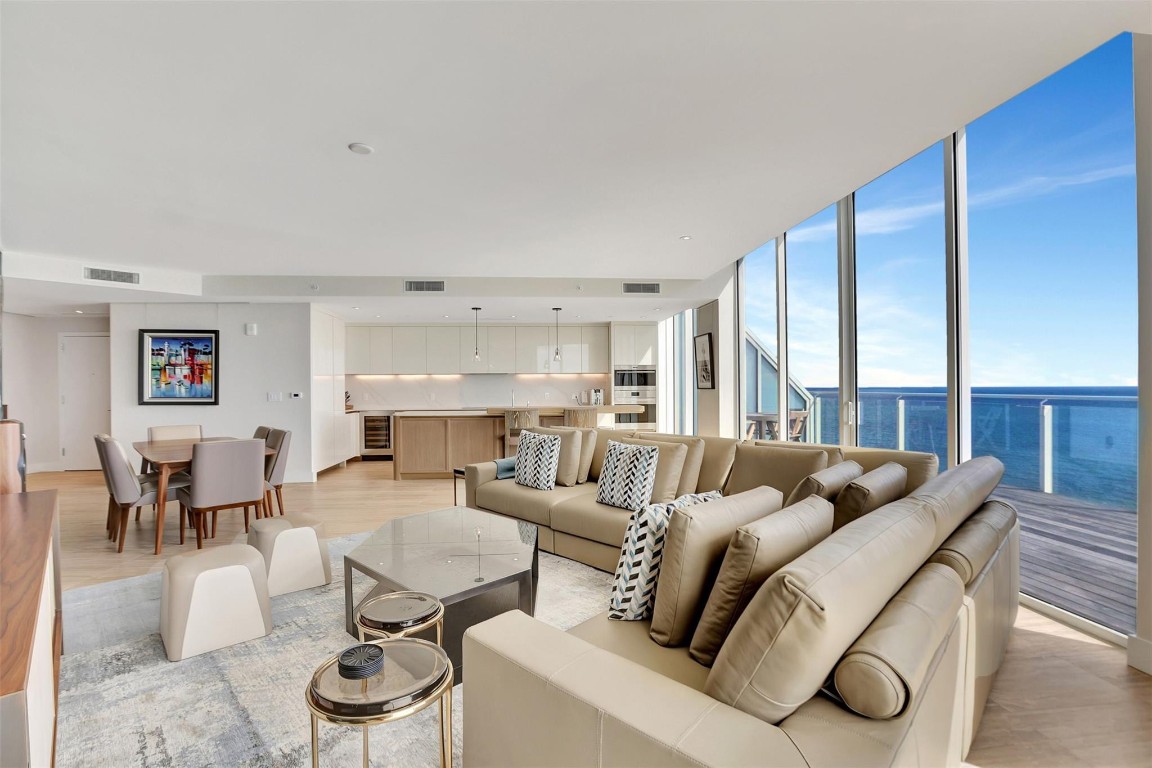 Four Seasons - Residential