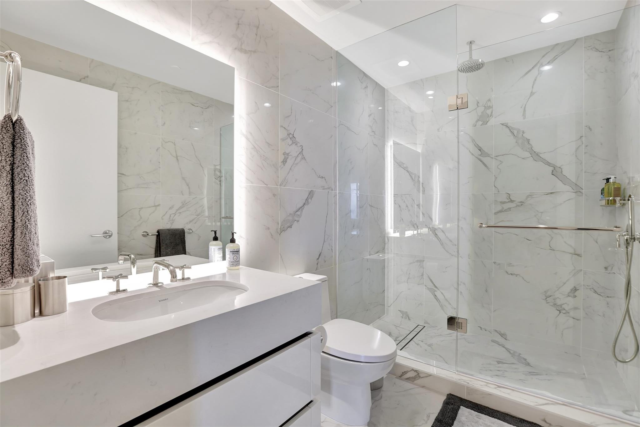 Four Seasons - Residential