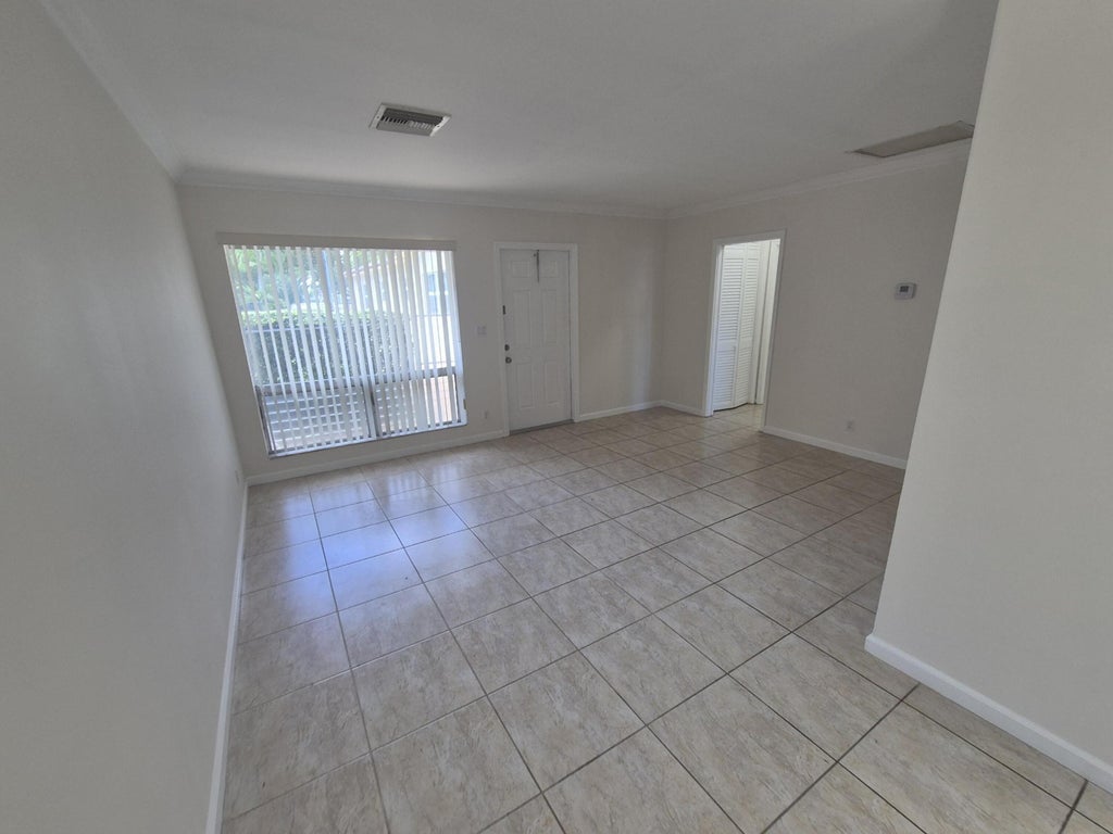 Photo of 3705 TYLER Street, Hollywood, FL 33021 (MLS # B26081644)