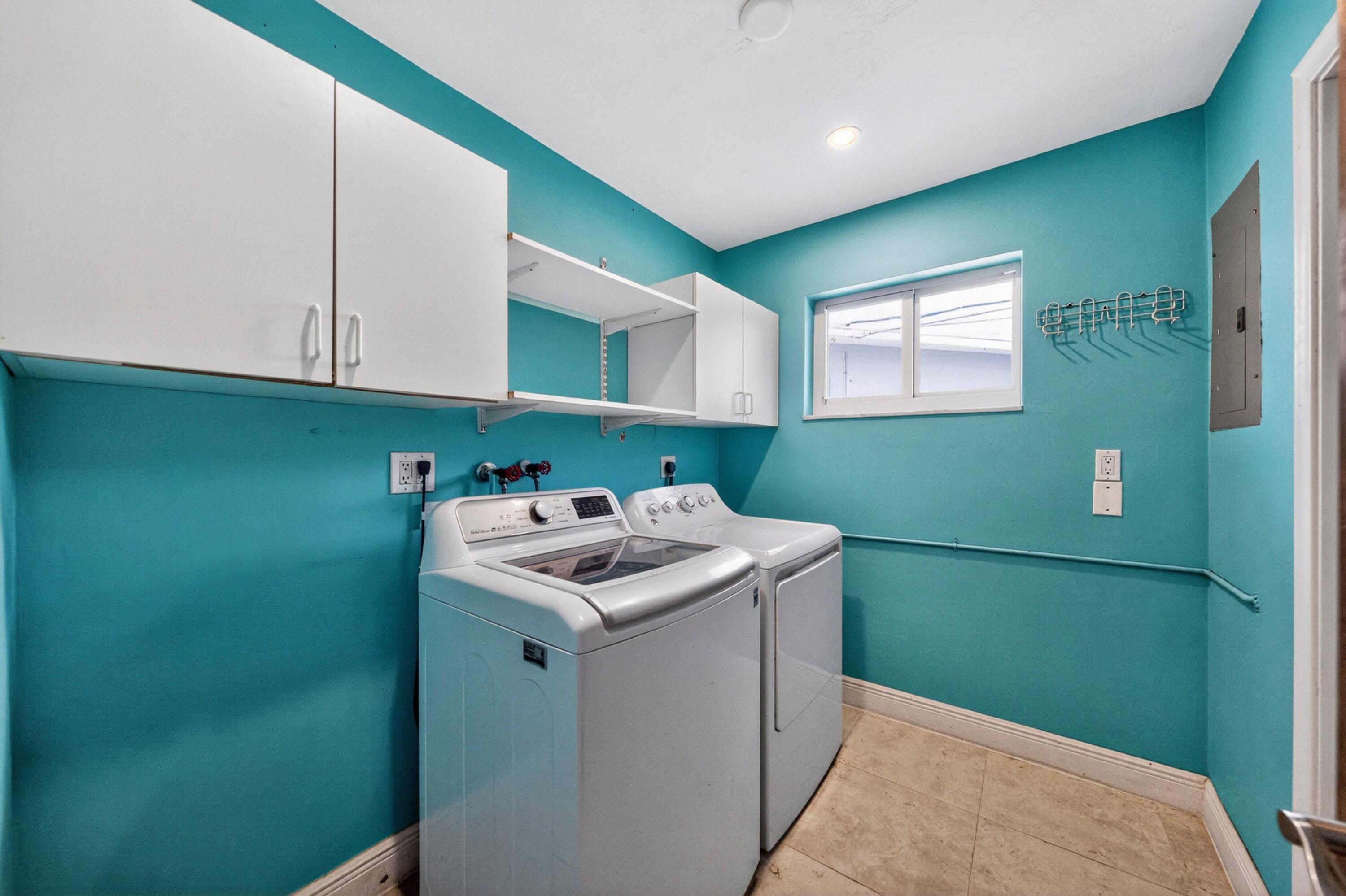 IMPERIAL POINT 4TH SEC - Residential Lease