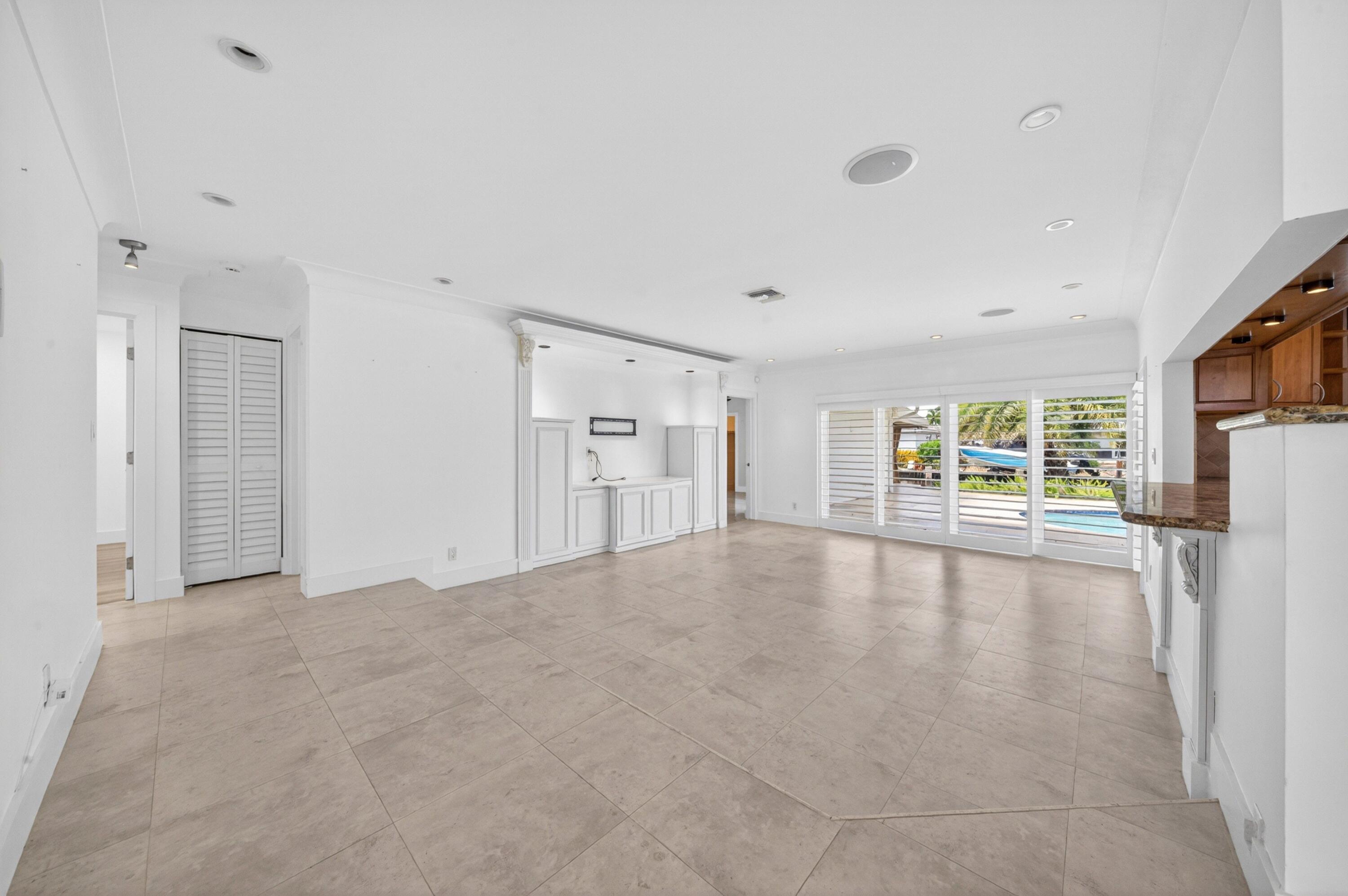 IMPERIAL POINT 4TH SEC - Residential Lease