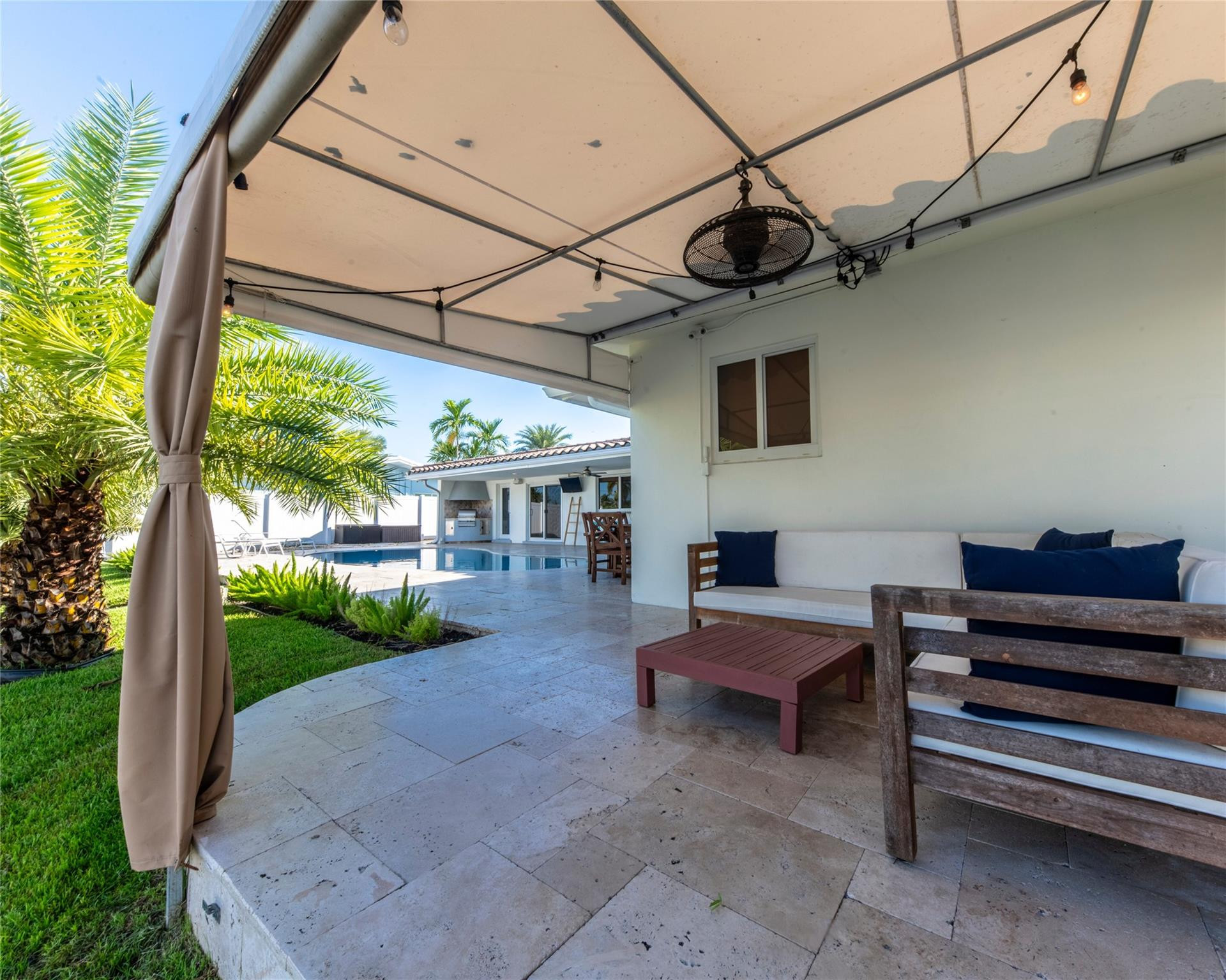 IMPERIAL POINT 4TH SEC - Residential Lease