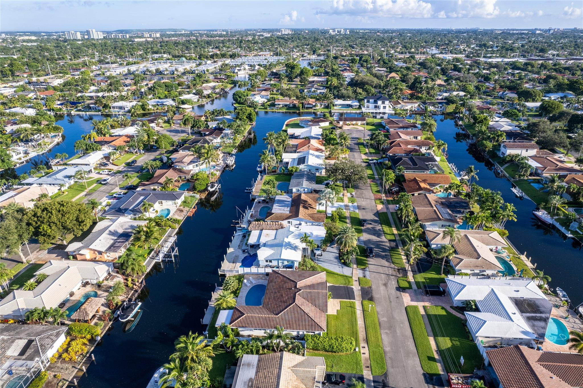 IMPERIAL POINT 4TH SEC - Residential Lease