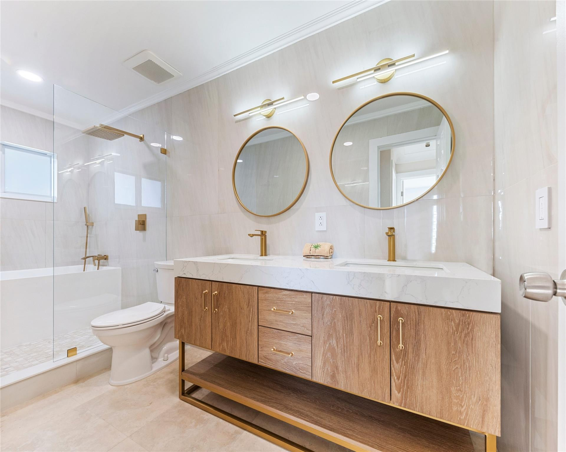 IMPERIAL POINT 4TH SEC - Residential Lease