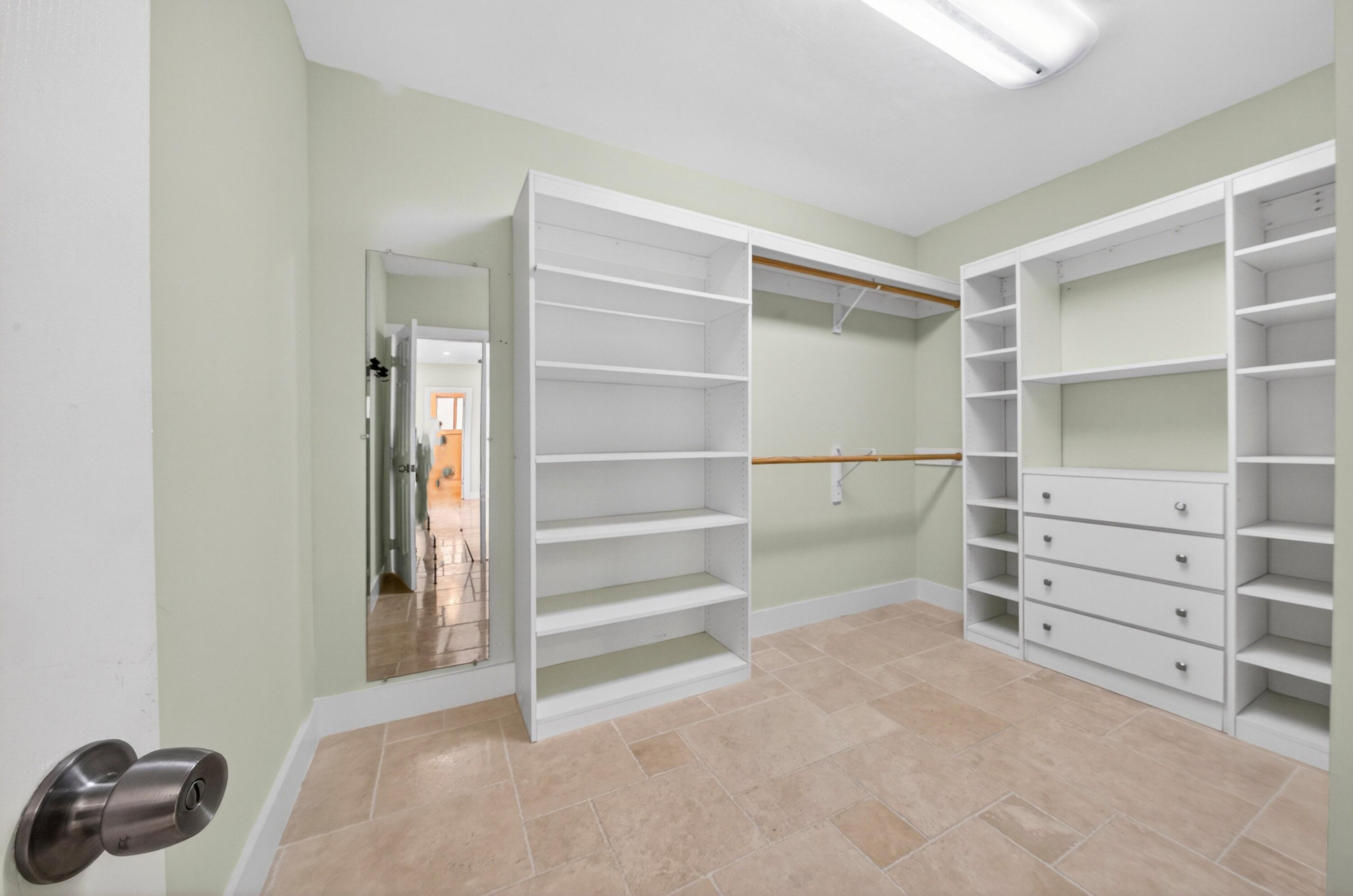 IMPERIAL POINT 4TH SEC - Residential Lease