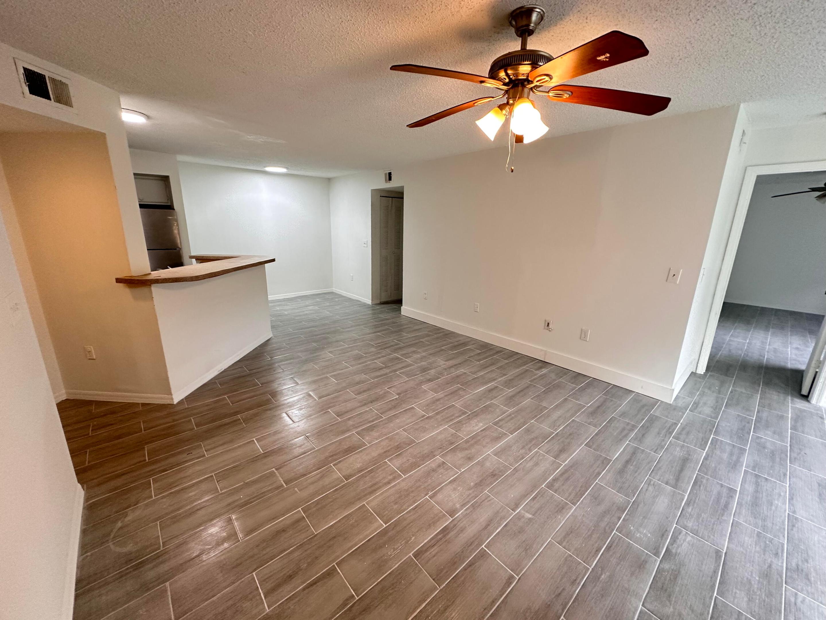 PONTE VERDE AT PALM BEACH LAKES CONDO - Residential