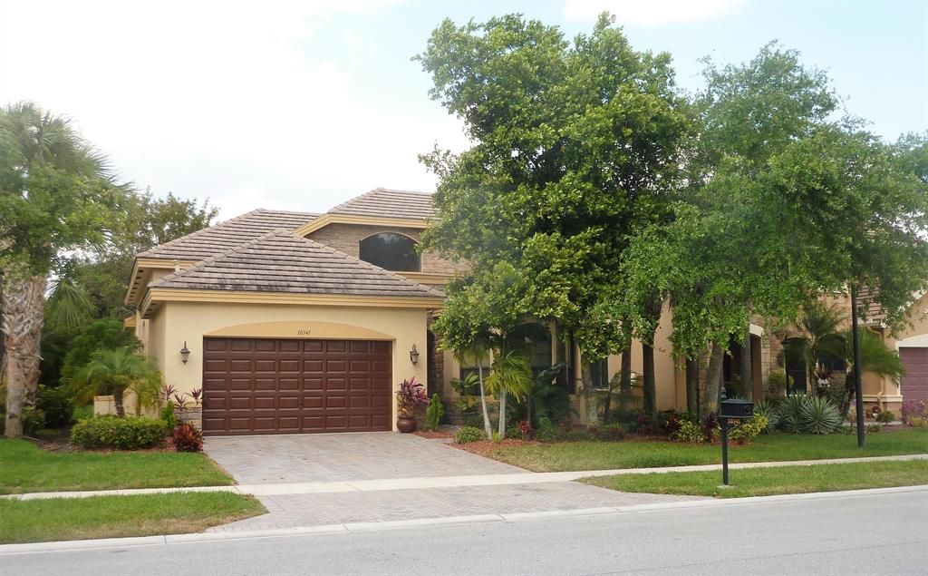 Photo of 10341 Medicis Place, Wellington, FL 33414 (MLS # R10740301)