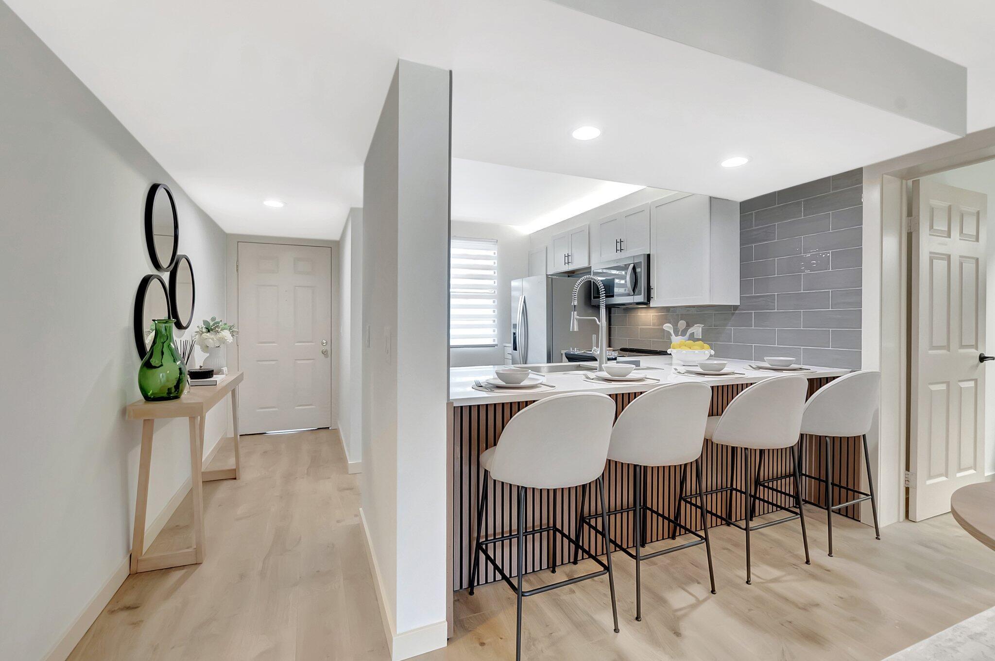 6049 Balboa Circle 106
