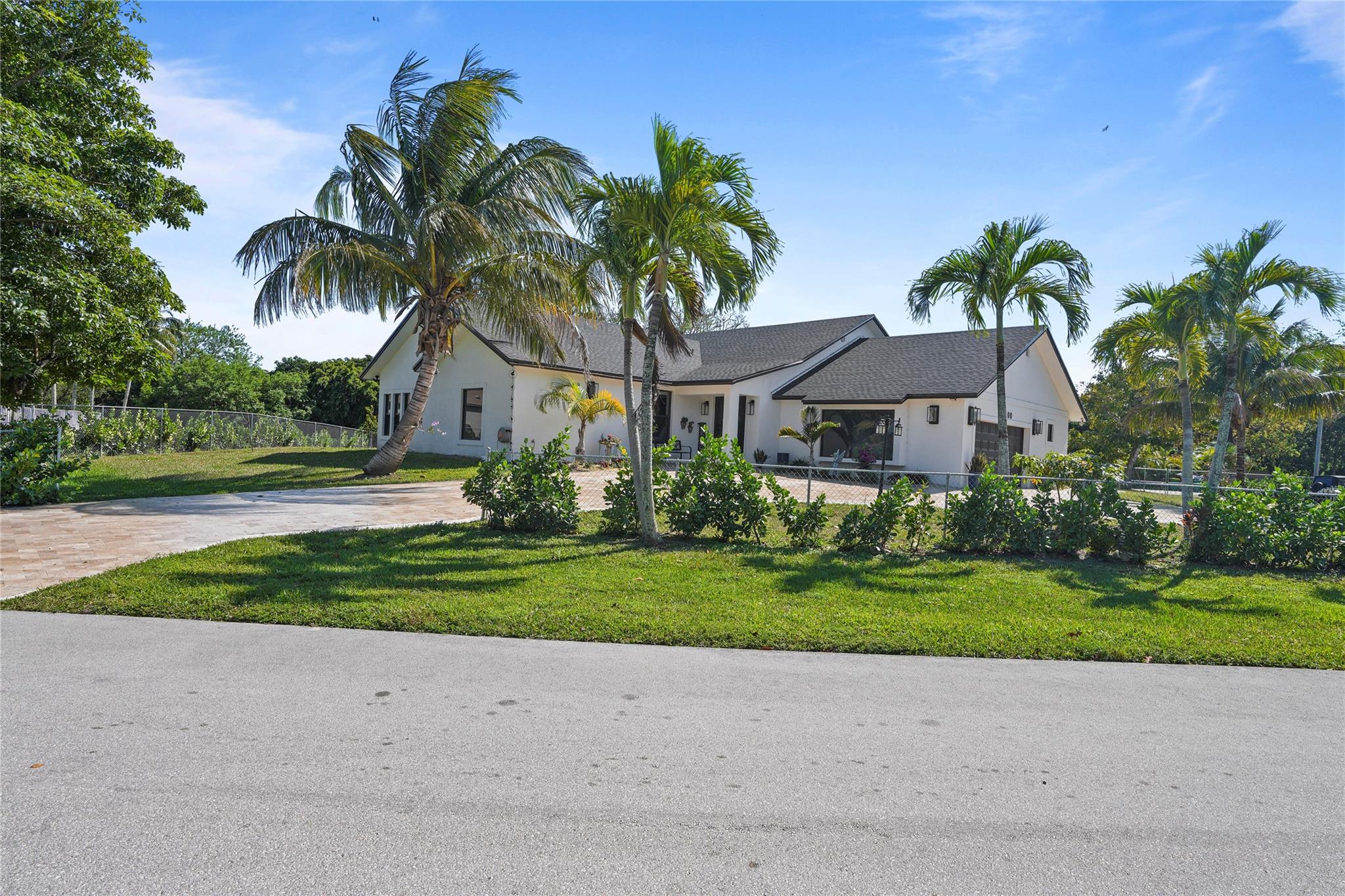11500 NW 21st Ct