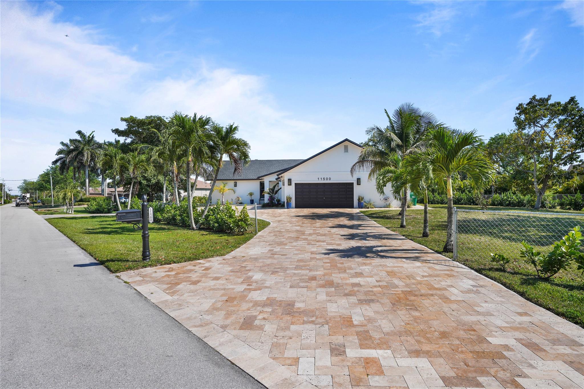 11500 NW 21st Ct