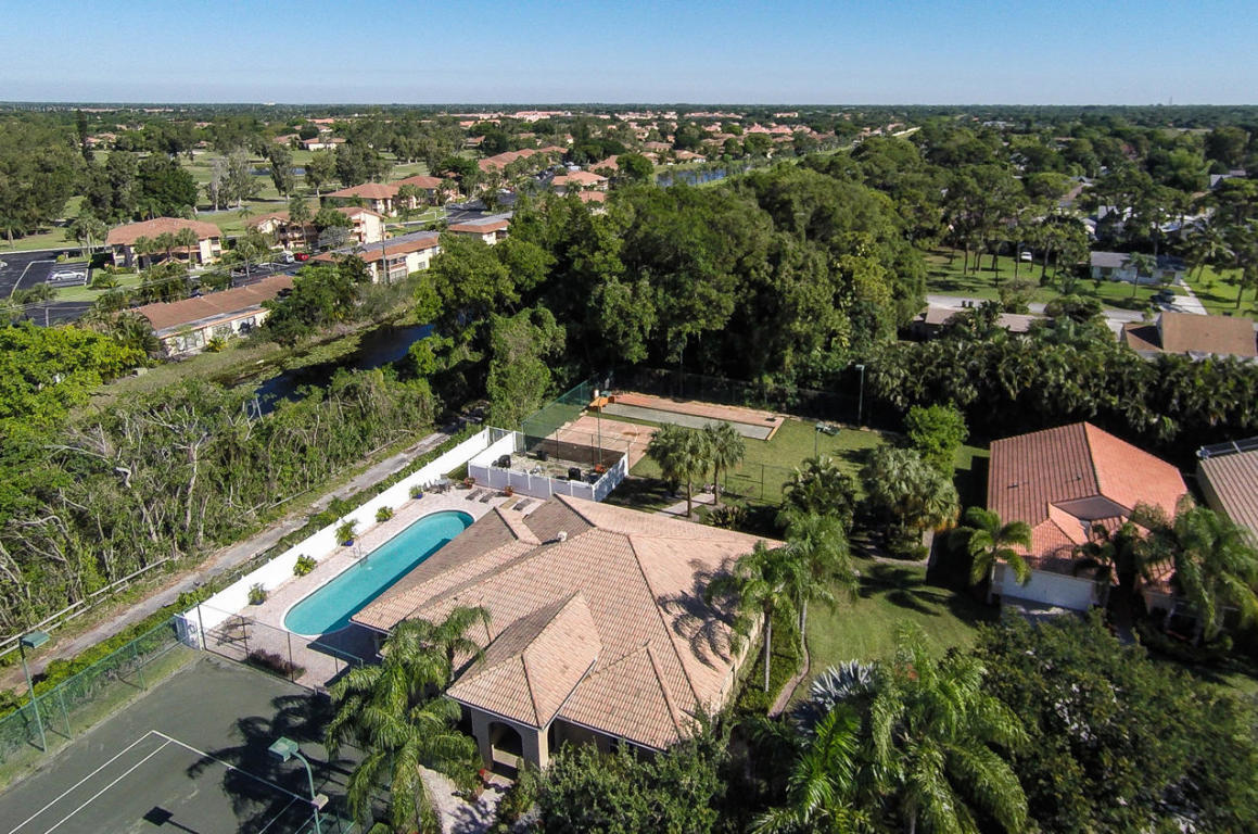 Palm Beach Bath & Tennis - Residential