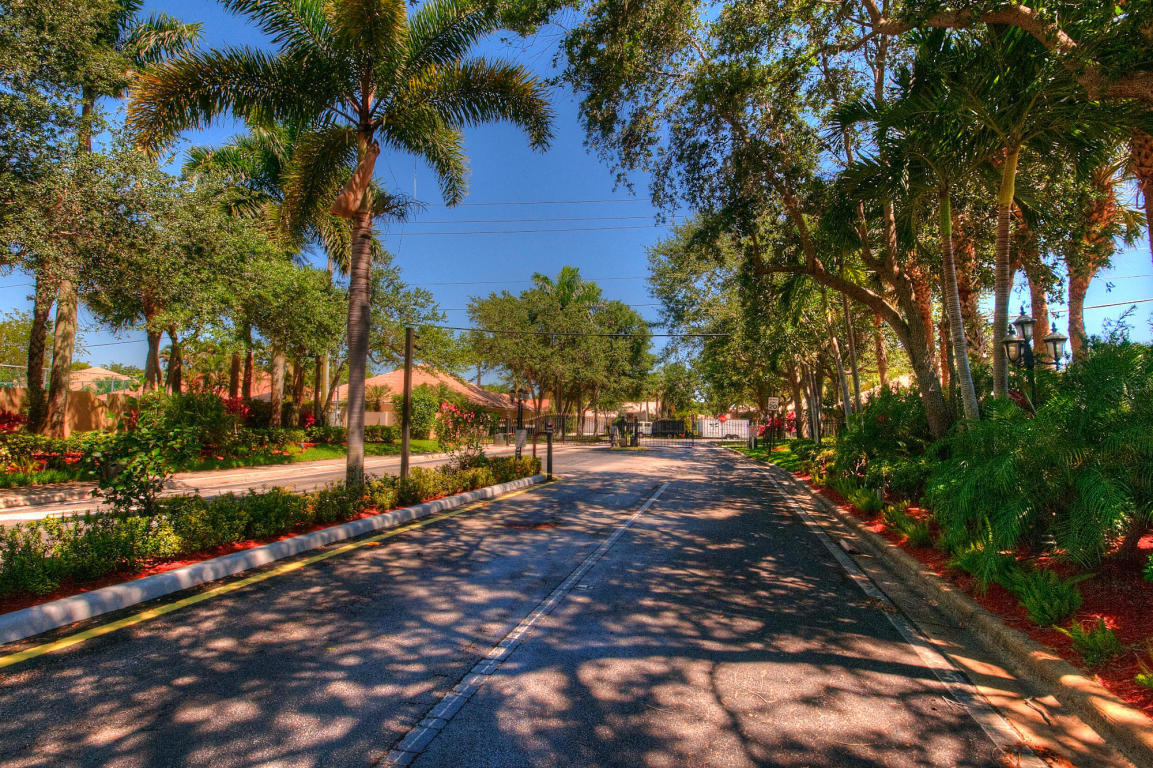 Palm Beach Bath & Tennis - Residential