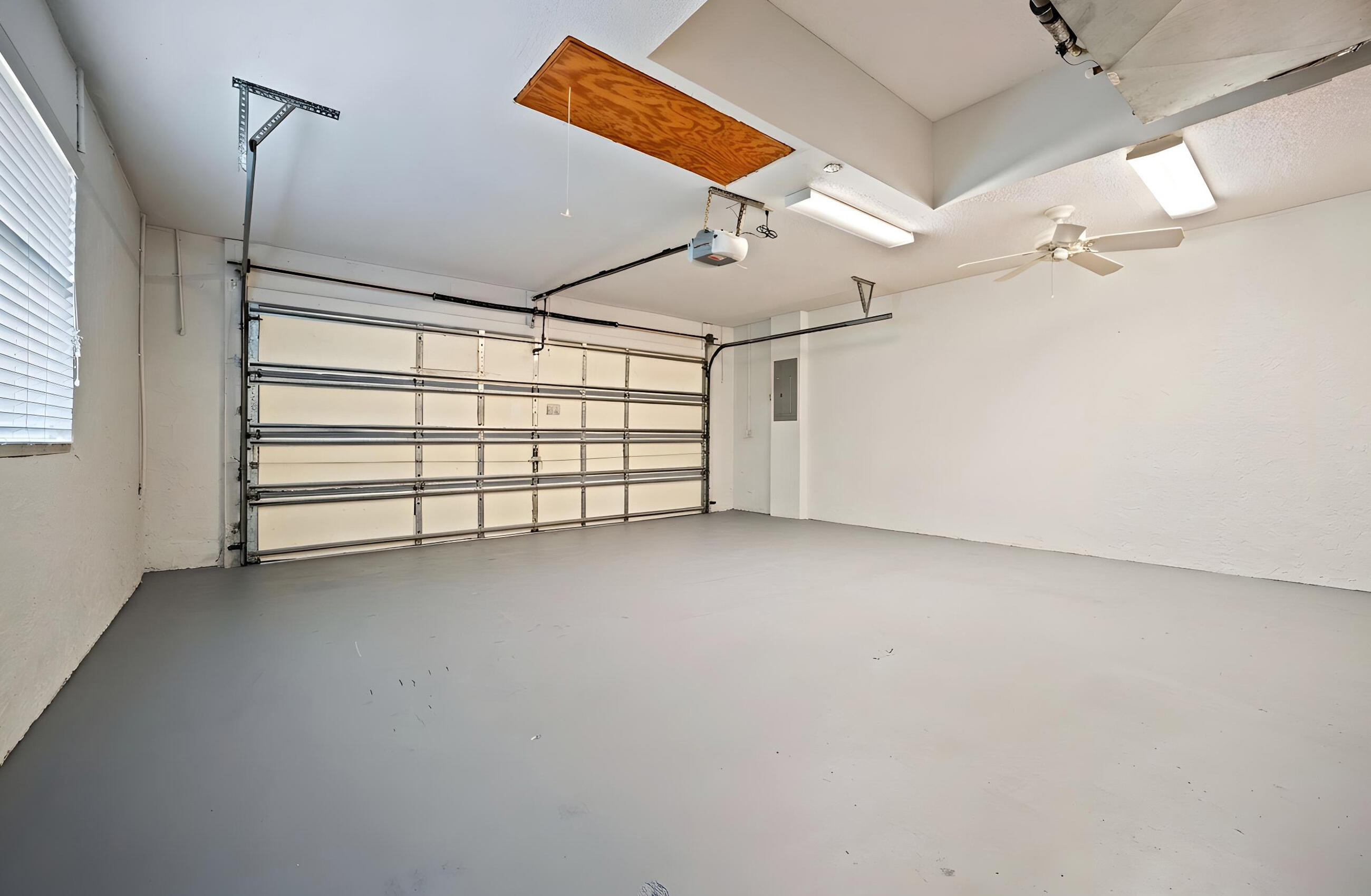 Palm Beach Bath & Tennis - Residential