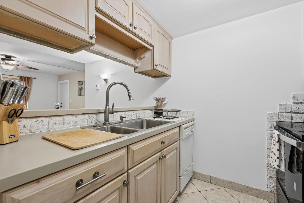 Harbordale Condo - Residential