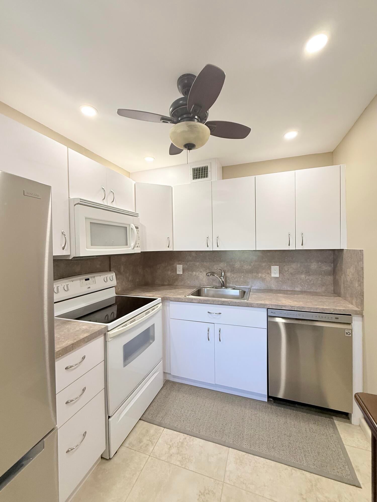 4015 Islewood D